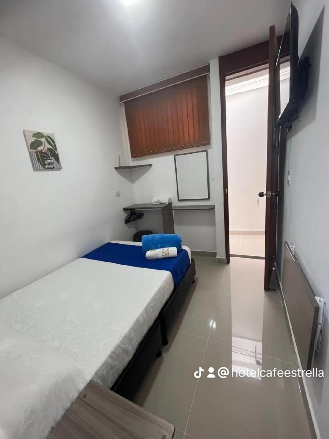 Single Room photo 1
