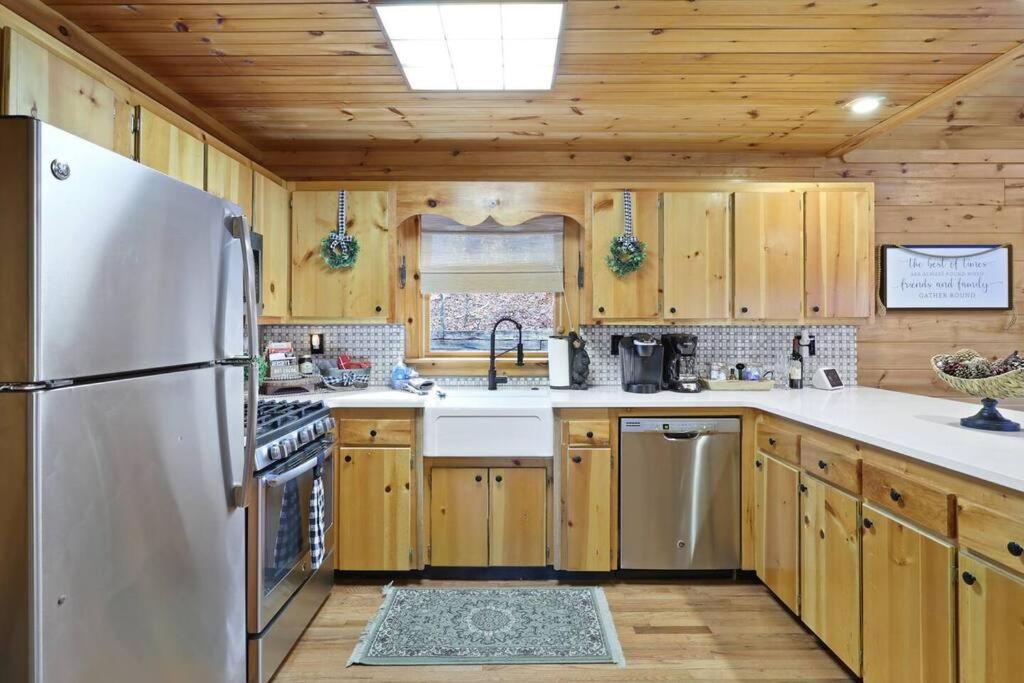 Three-Bedroom House photo 2
