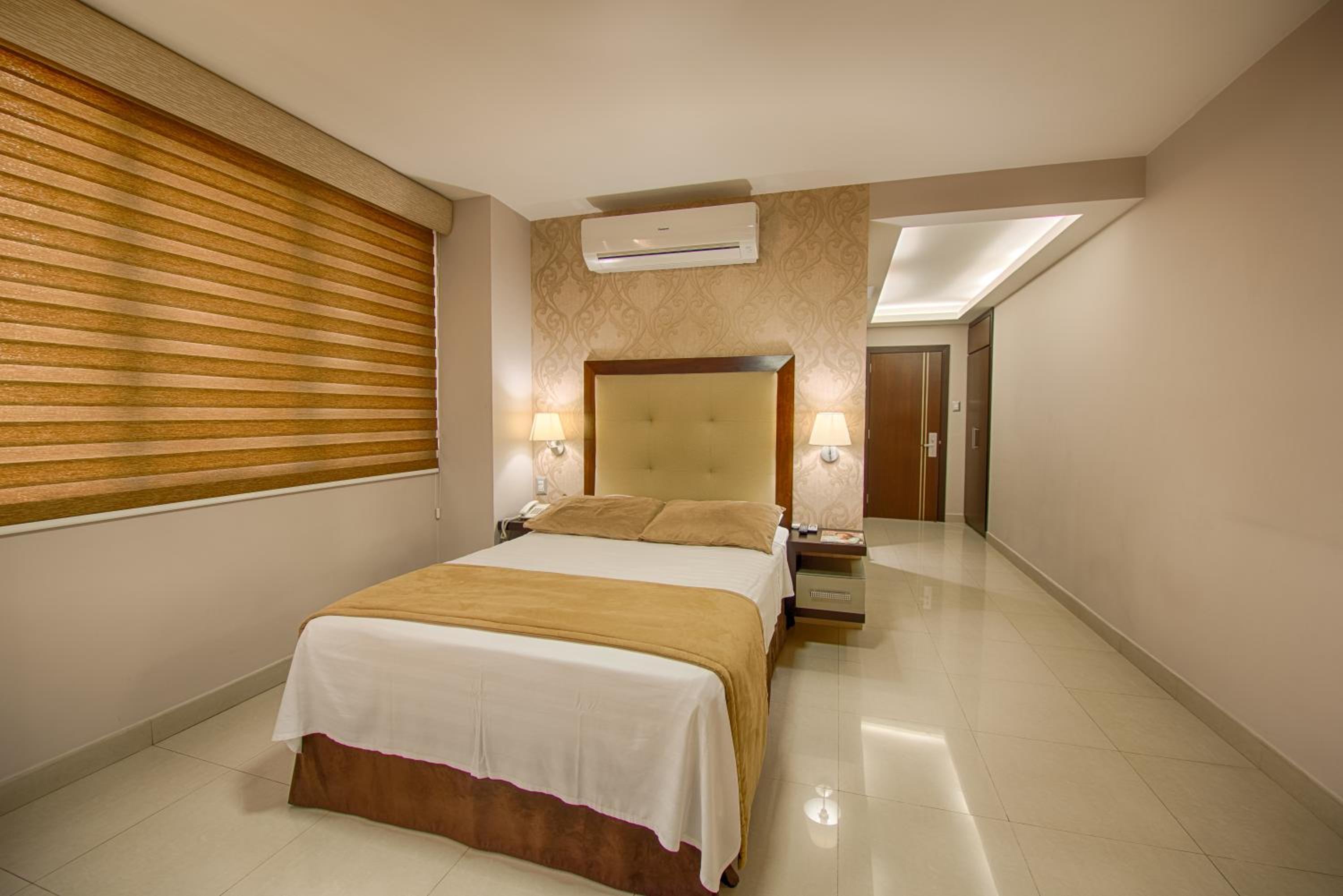 Standard Double or Twin Room photo 2