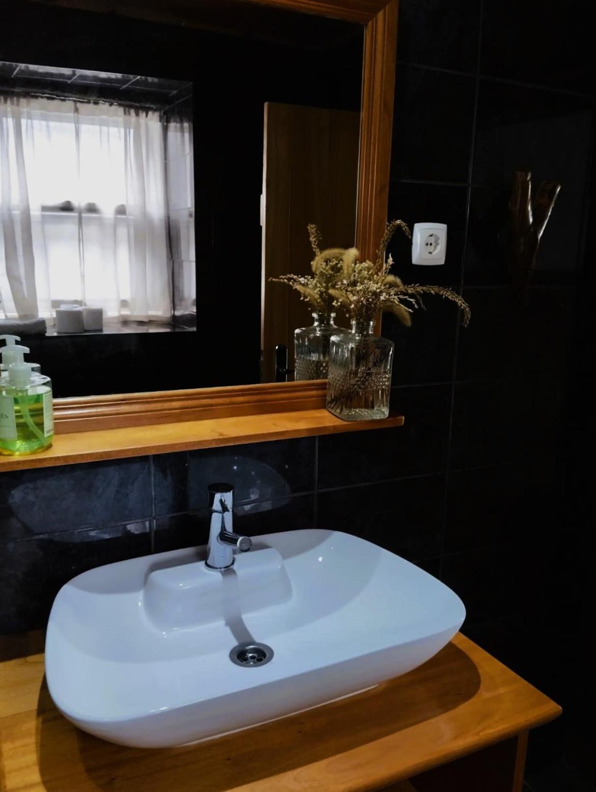 King Suite with Sea View - Photo 2