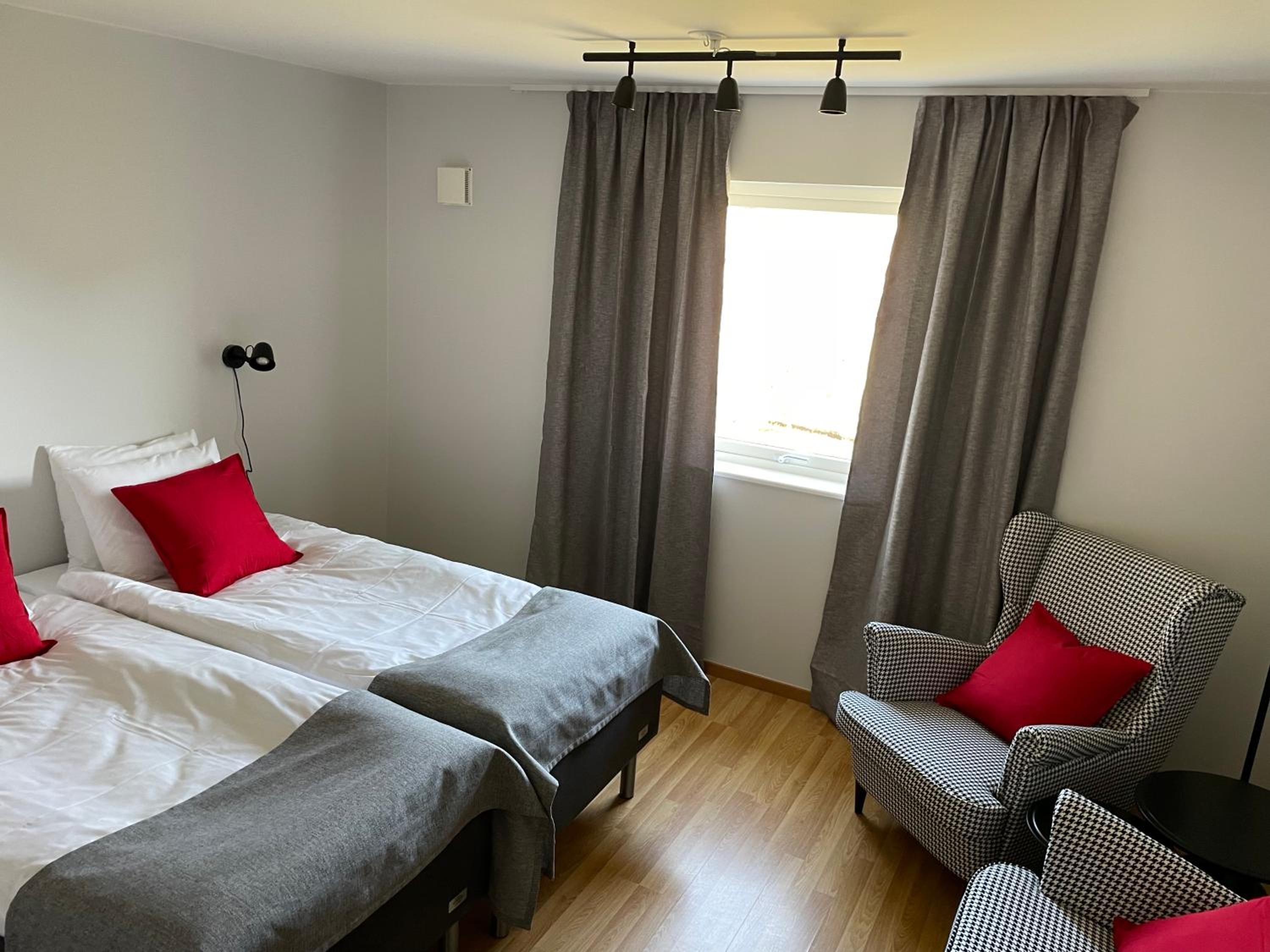 Double Room - Photo 5