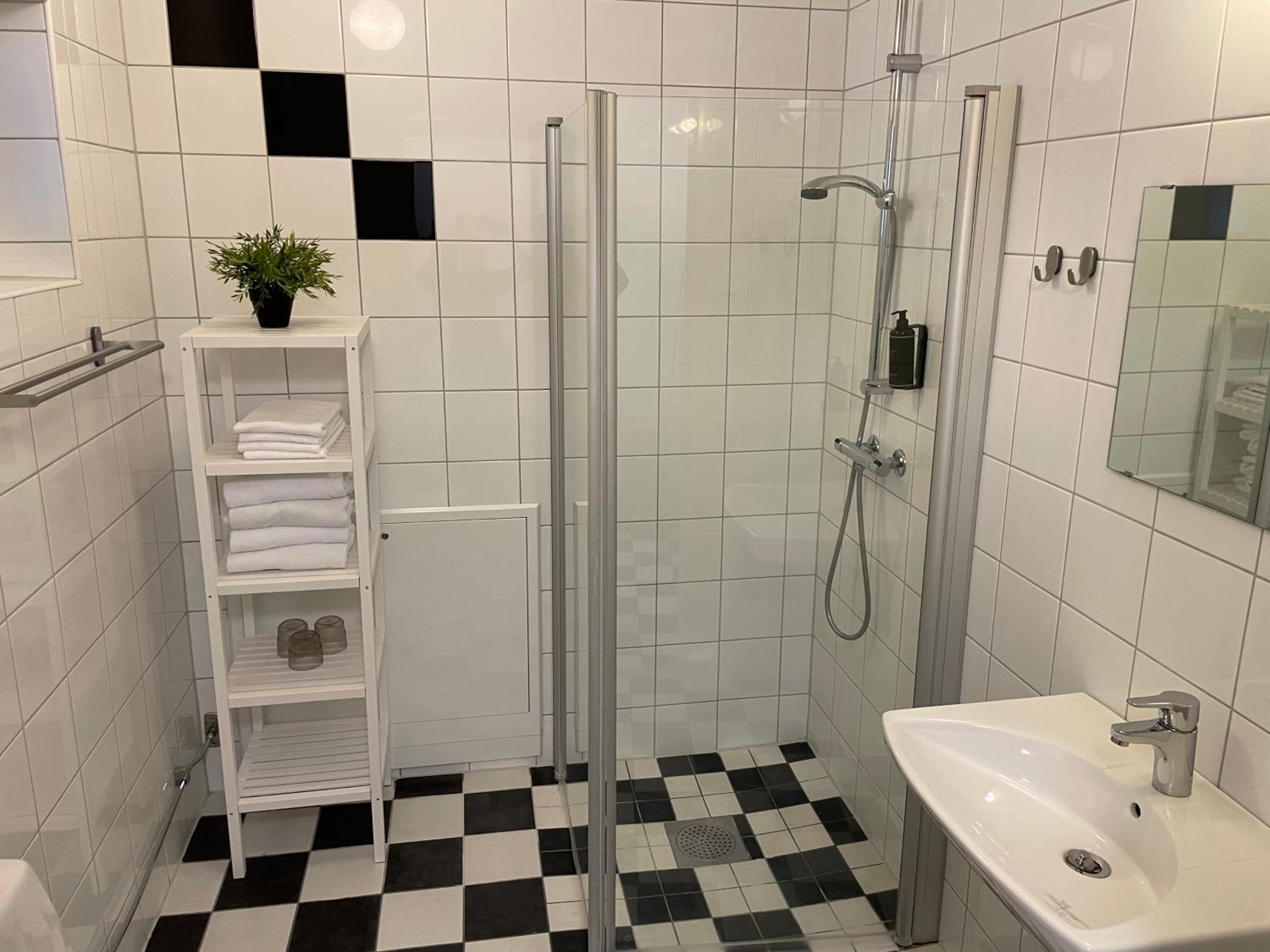 Quadruple Room - Photo 1