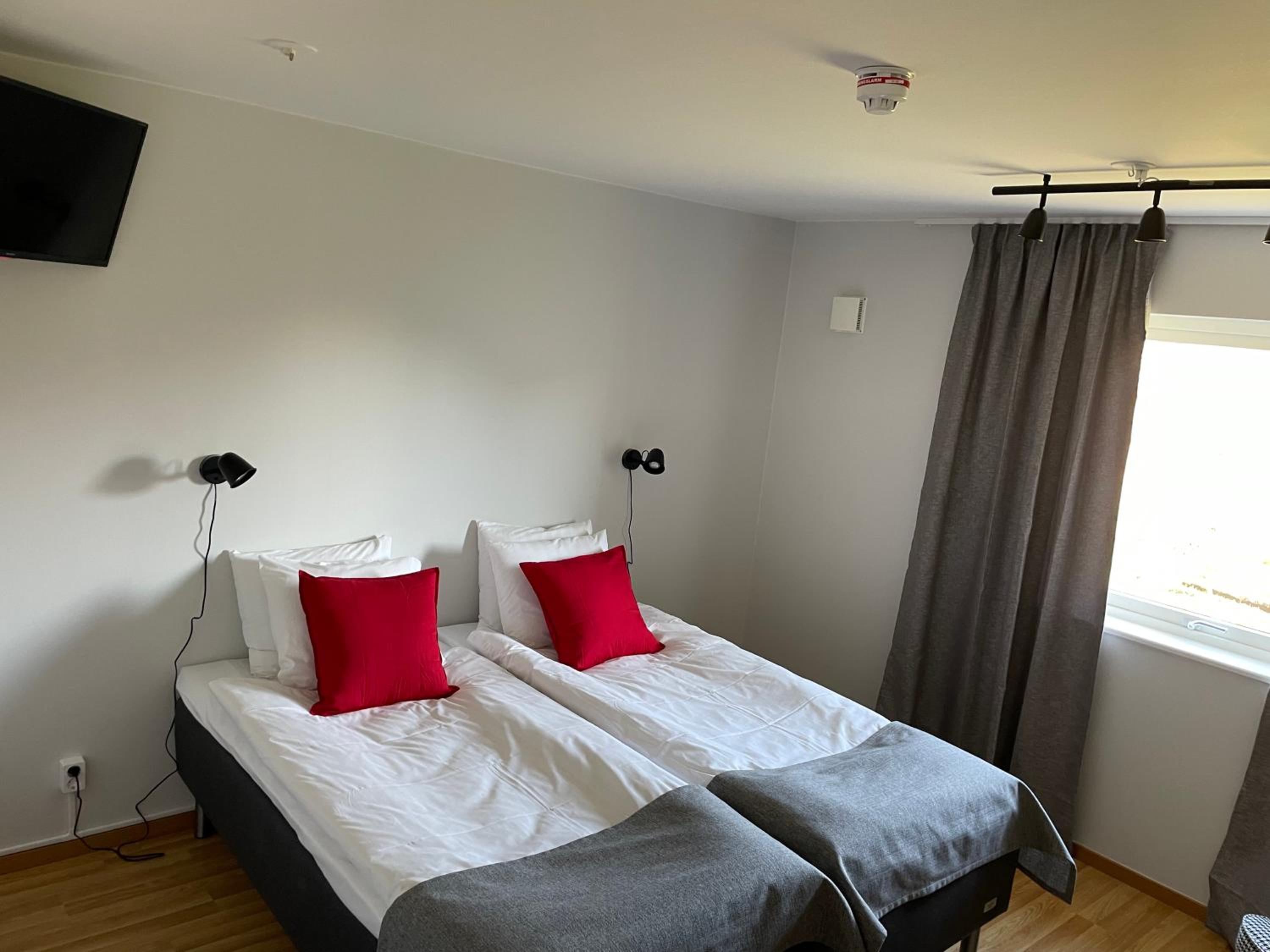 Quadruple Room - Photo 5