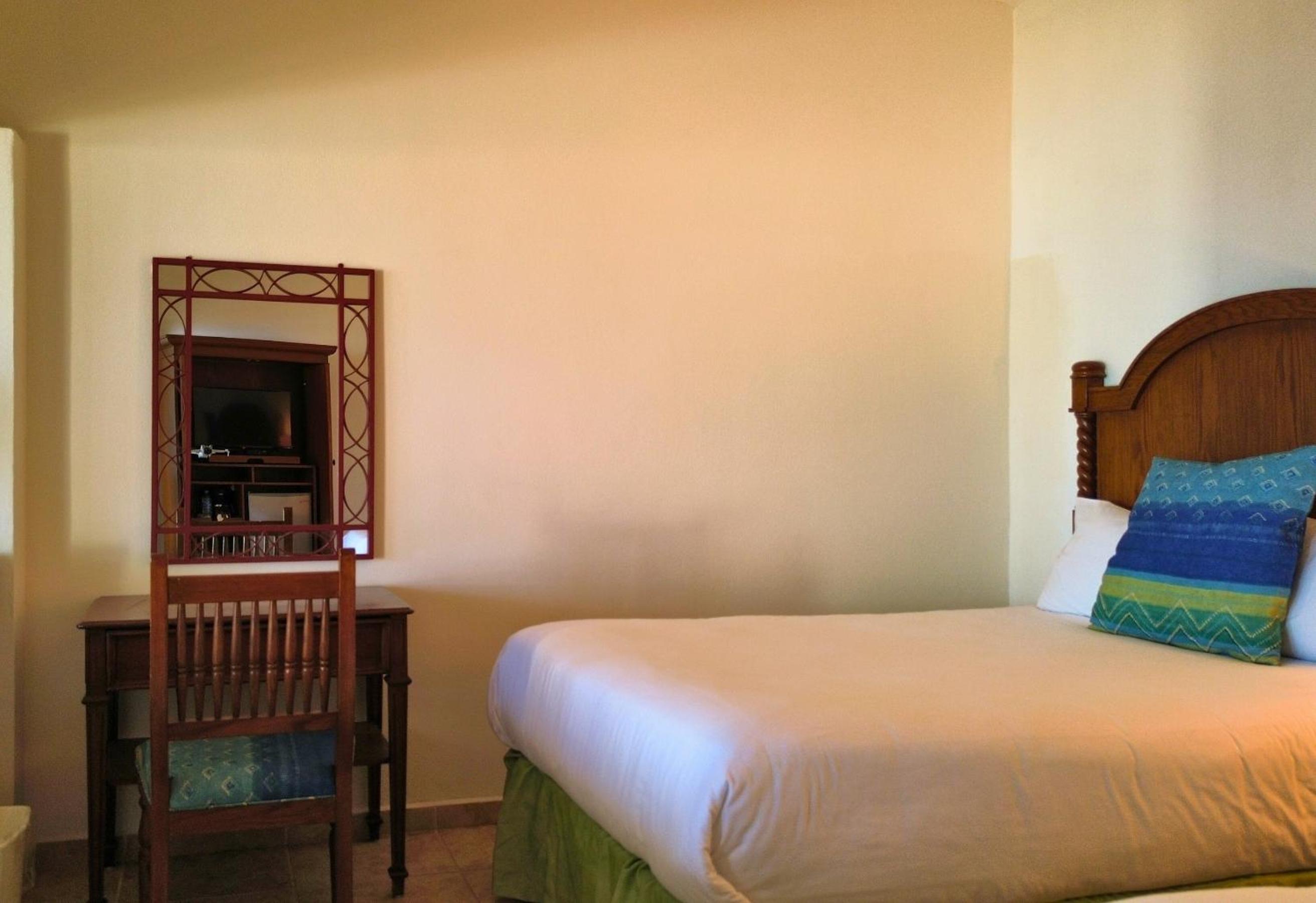 Queen Suite with Sea View - 2 Beds  - Photo 10