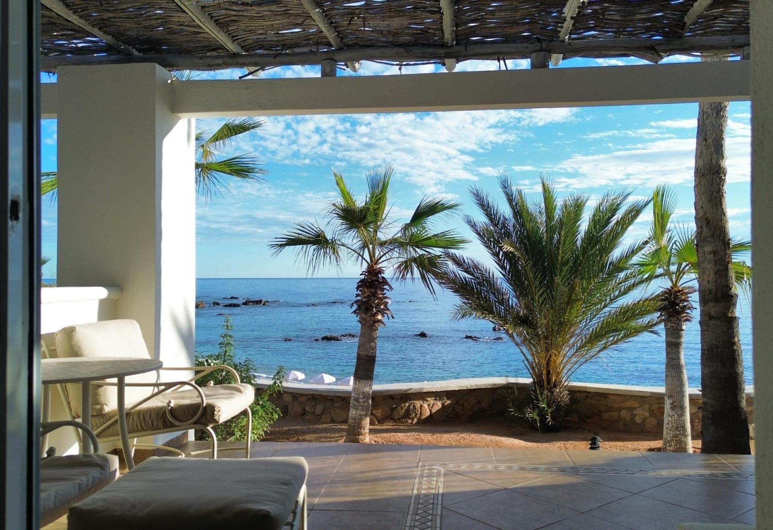 Queen Suite with Sea View - 2 Beds  - Photo 2