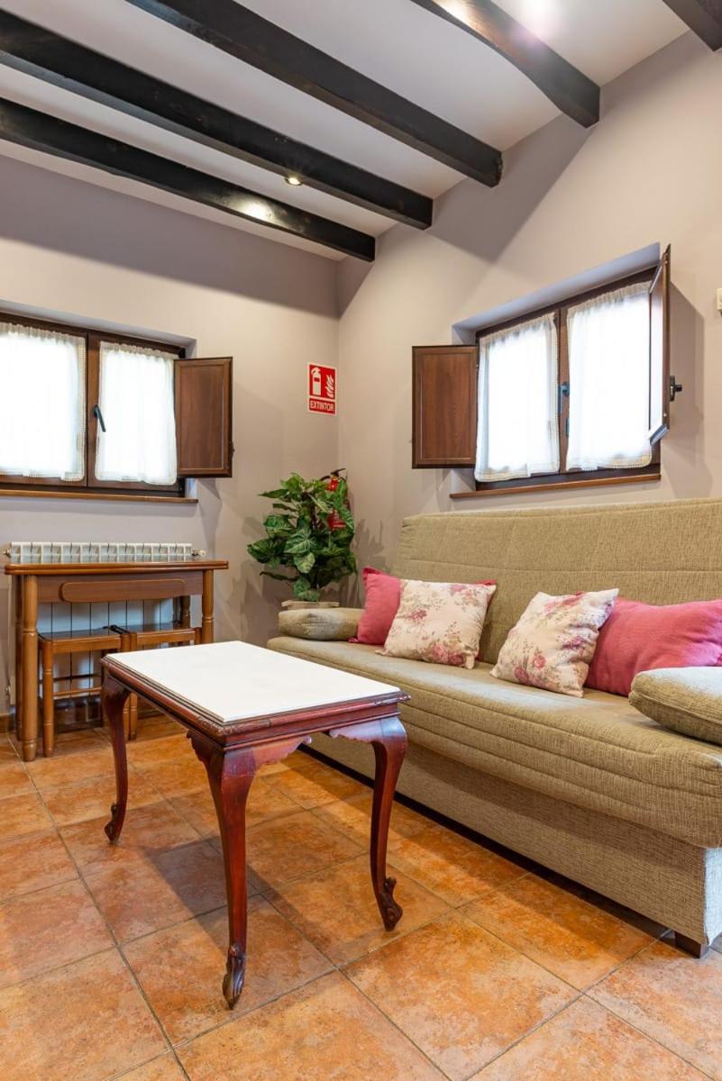 Apartment with Terrace photo 3