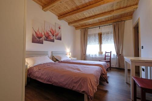 Double or Twin Room with Bathroom photo 1
