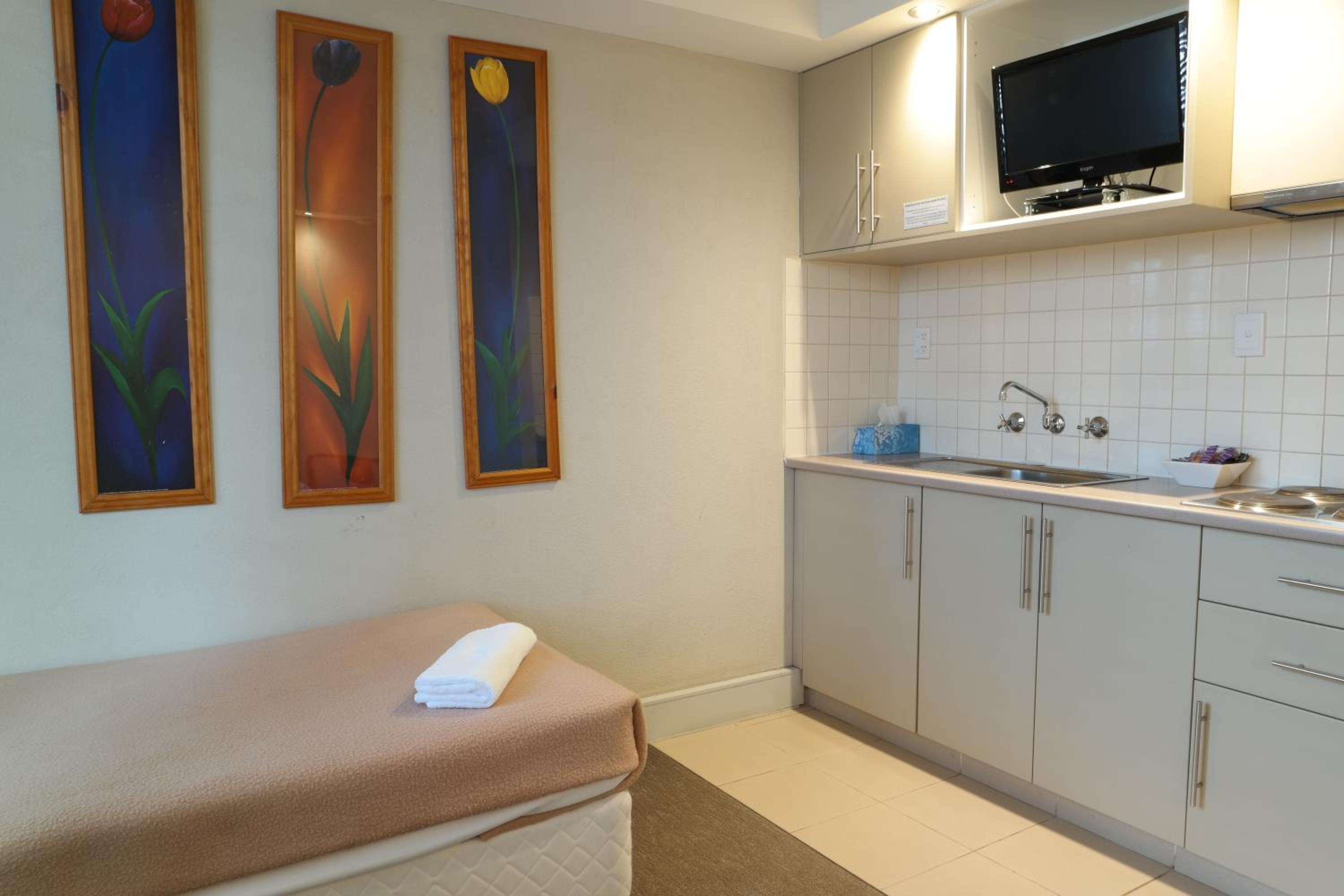 Standard Triple Room - Photo 4