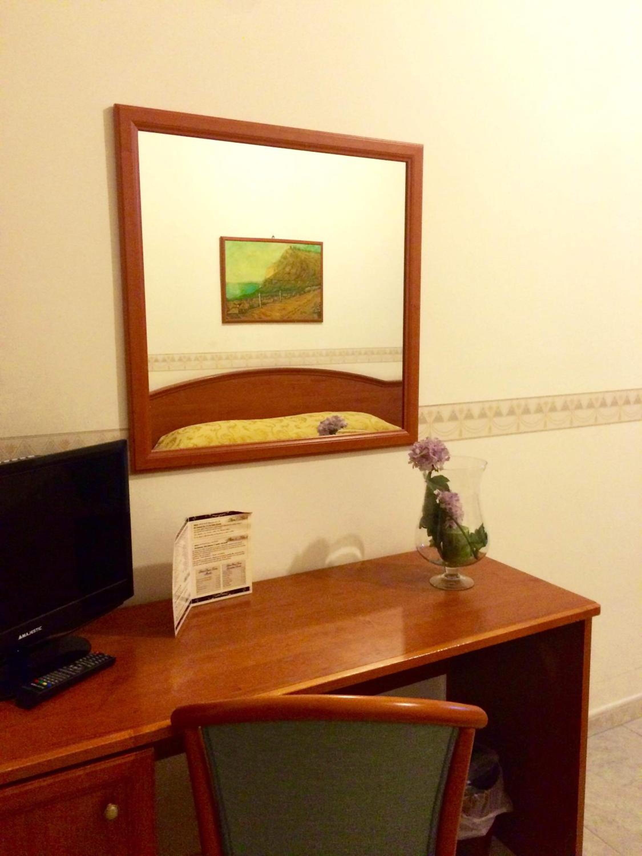 Double Room - Photo 6