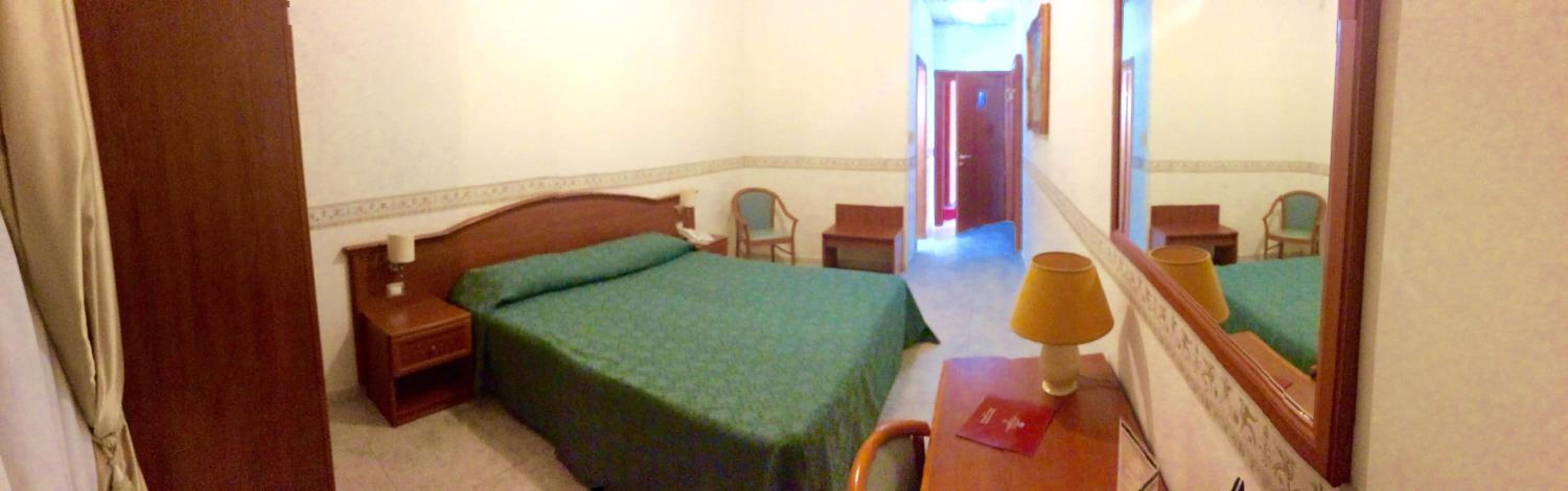 Double Room - Photo 24