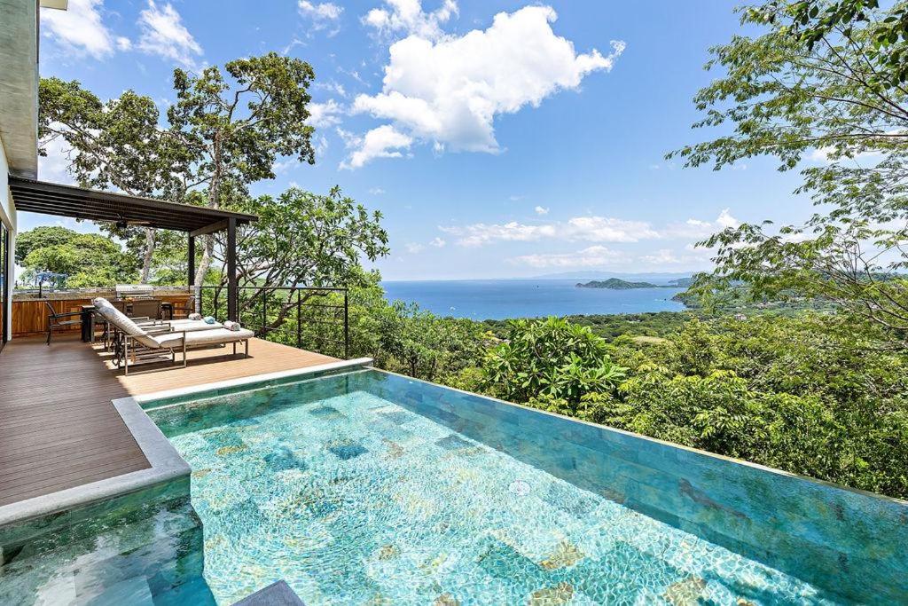 Four-Bedroom Vacation Home photo 3