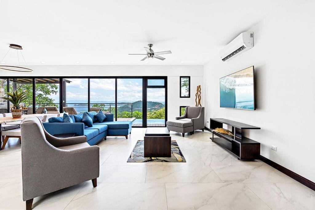 Four-Bedroom Vacation Home photo 1