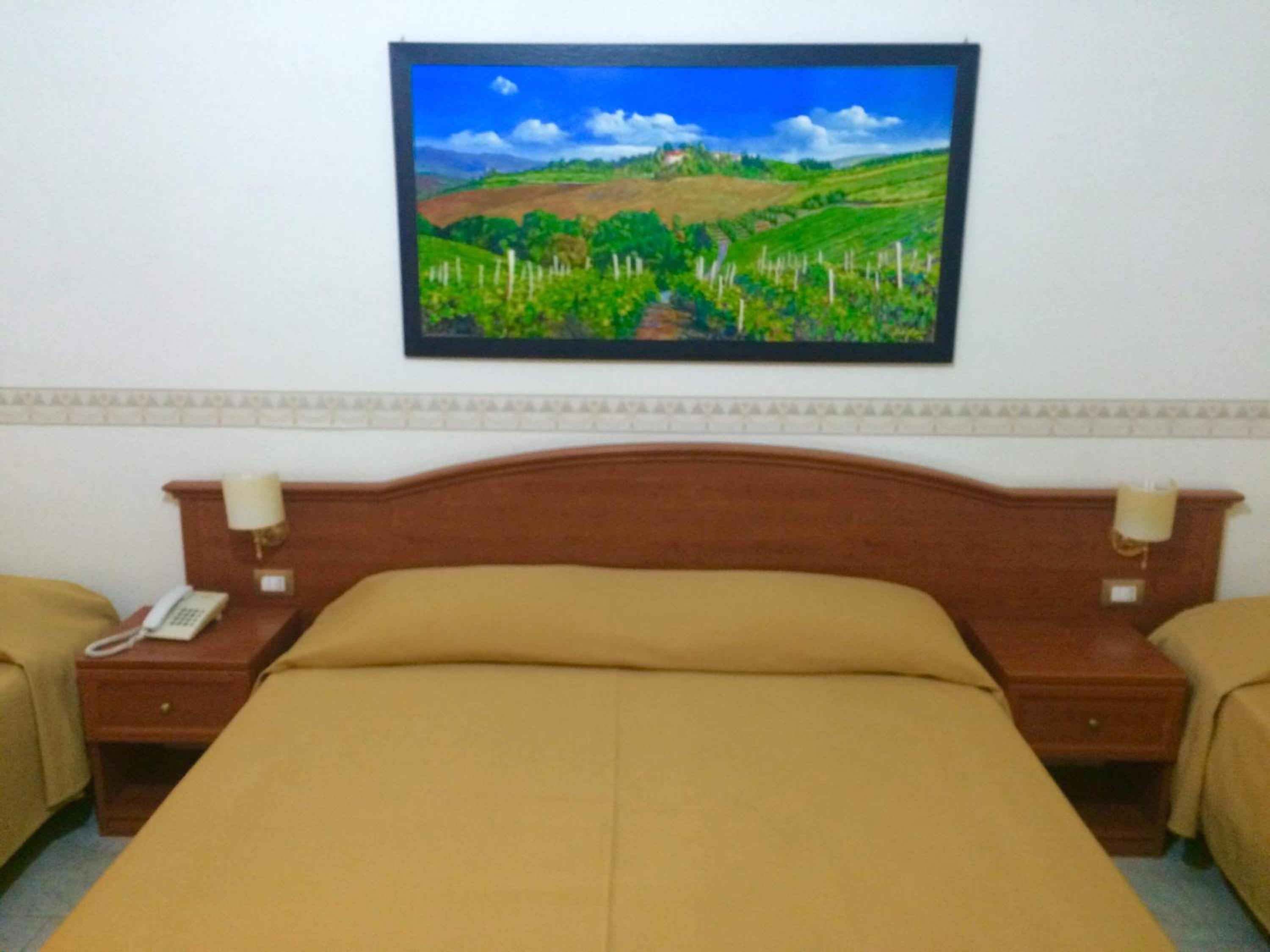 Classic Quadruple Room - Photo 3