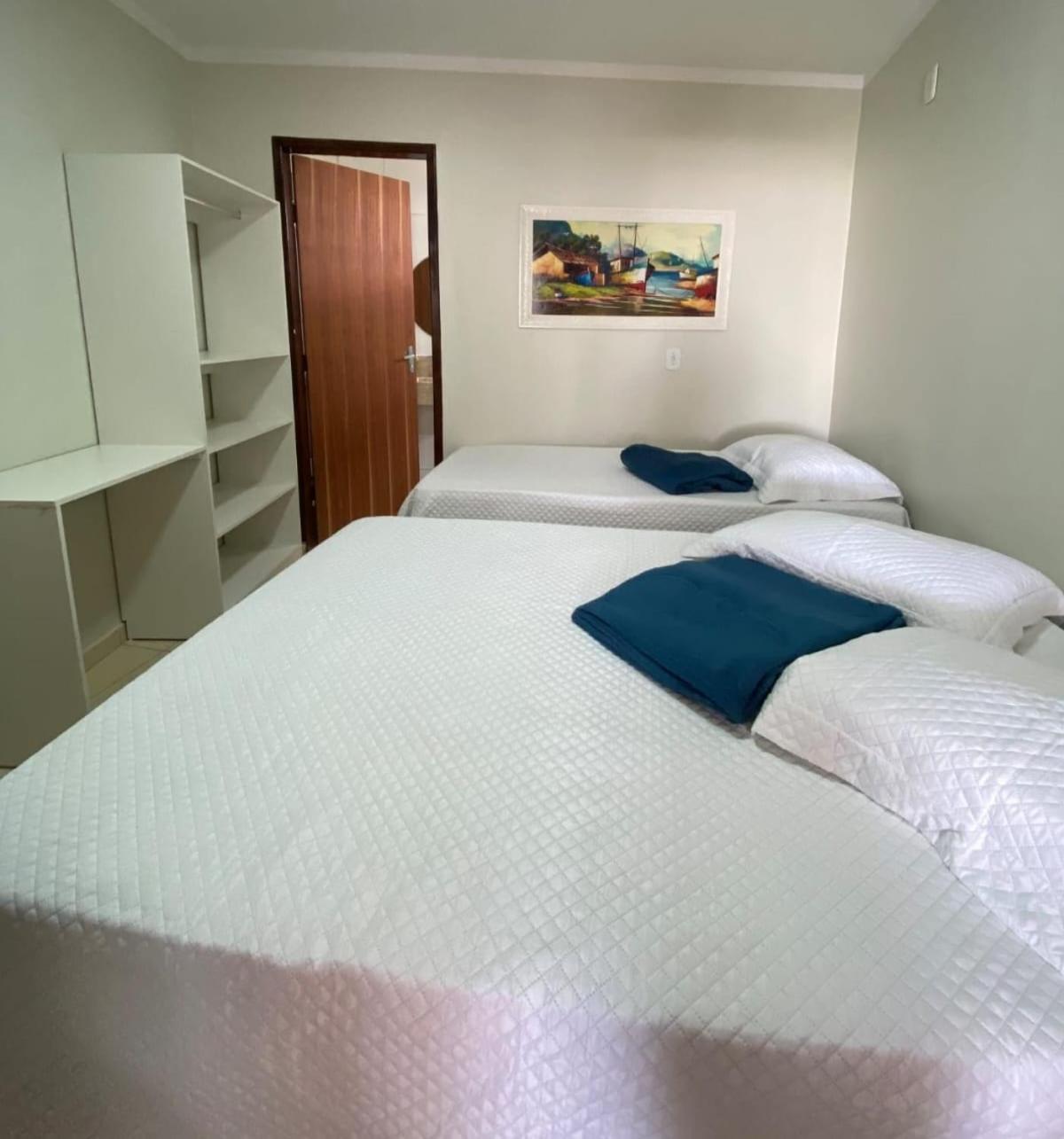 Six-Bedroom House photo 1