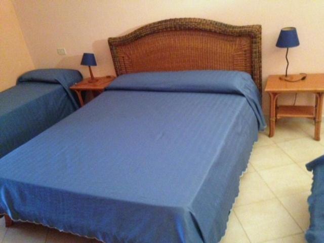 Quadruple Room with Private Bathroom - Photo 2