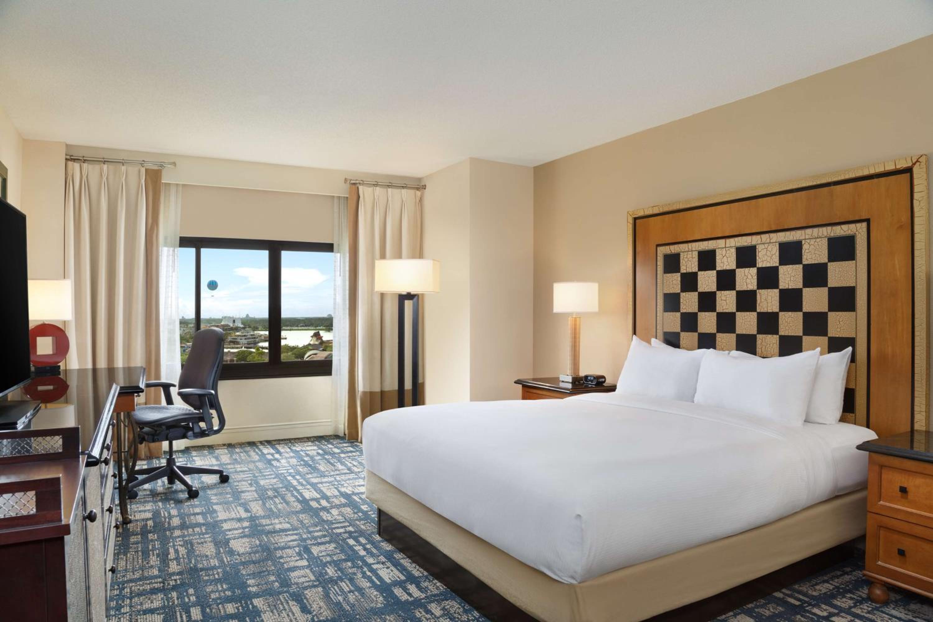 Suite, 1 Bedroom (Holiday) thumbnail 5
