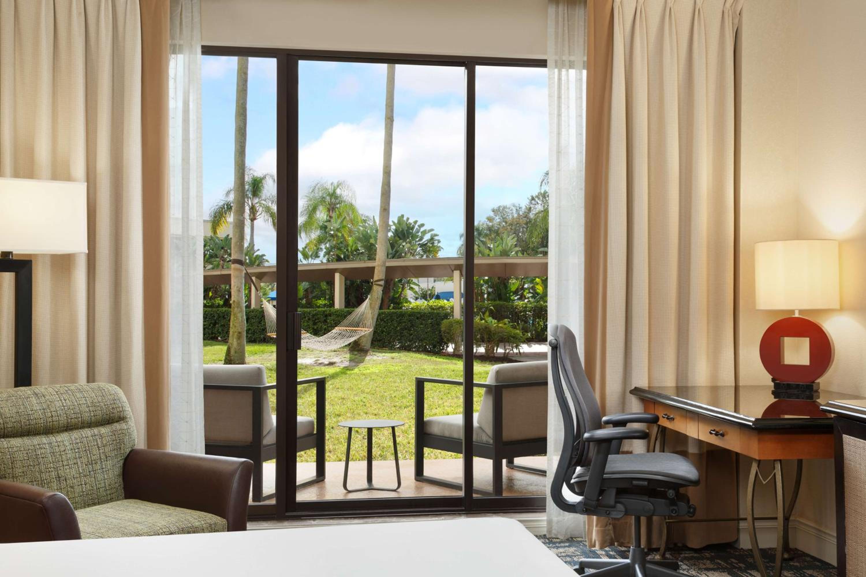 King Room with Disney View thumbnail 5