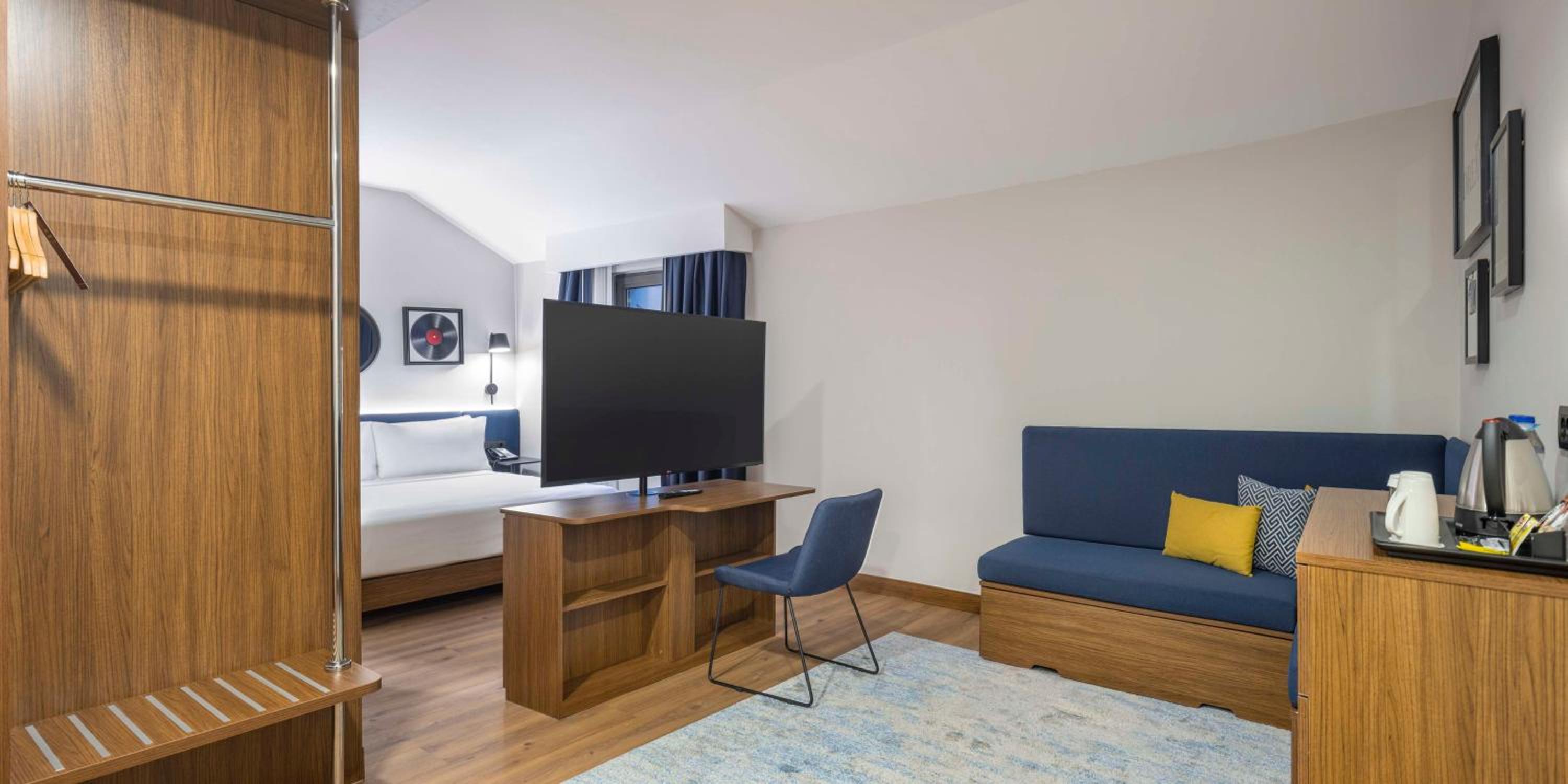 King Room with Sofa Bed