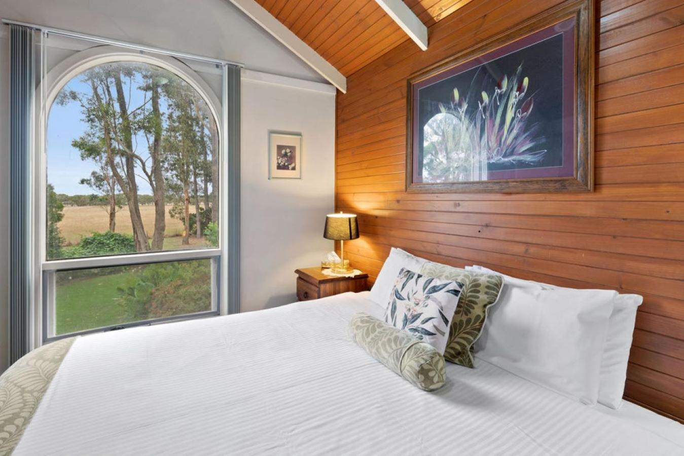 Orchard Chalet photo 1