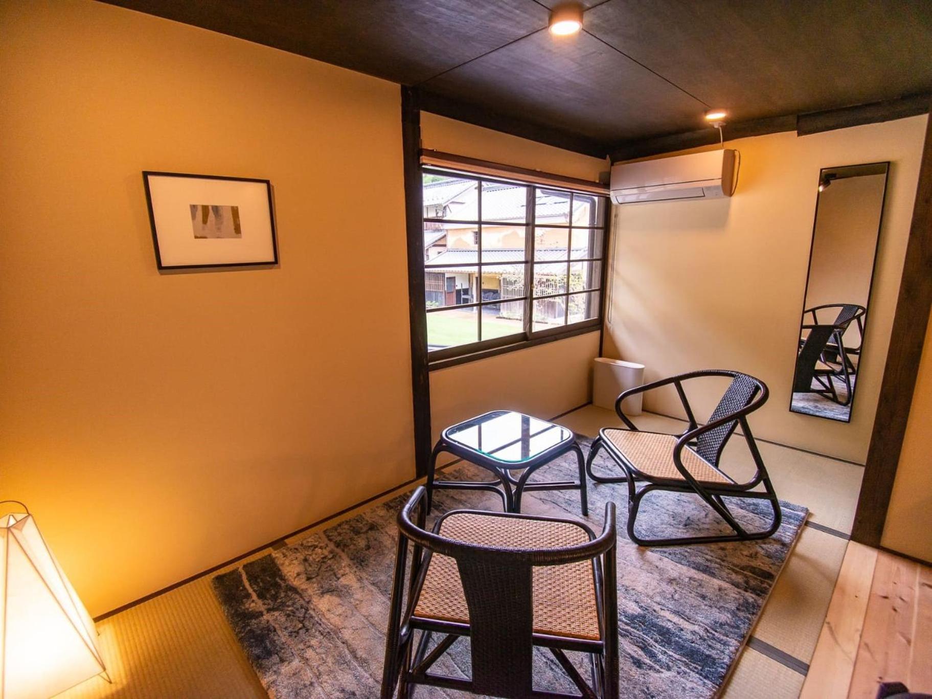 Standard Twin Room - Photo 11