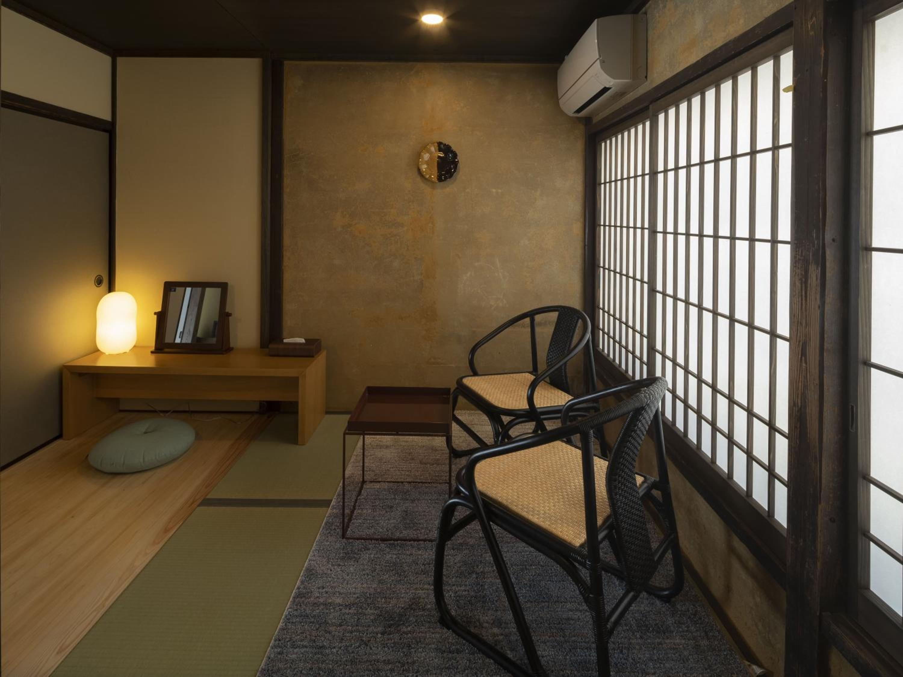 Standard Twin Room - Photo 13