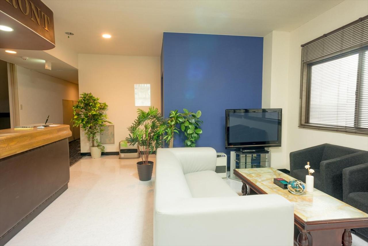 Single Room with Shared Bathroom