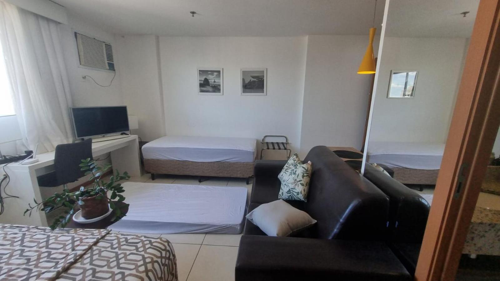 Studio Apartment - Photo 12