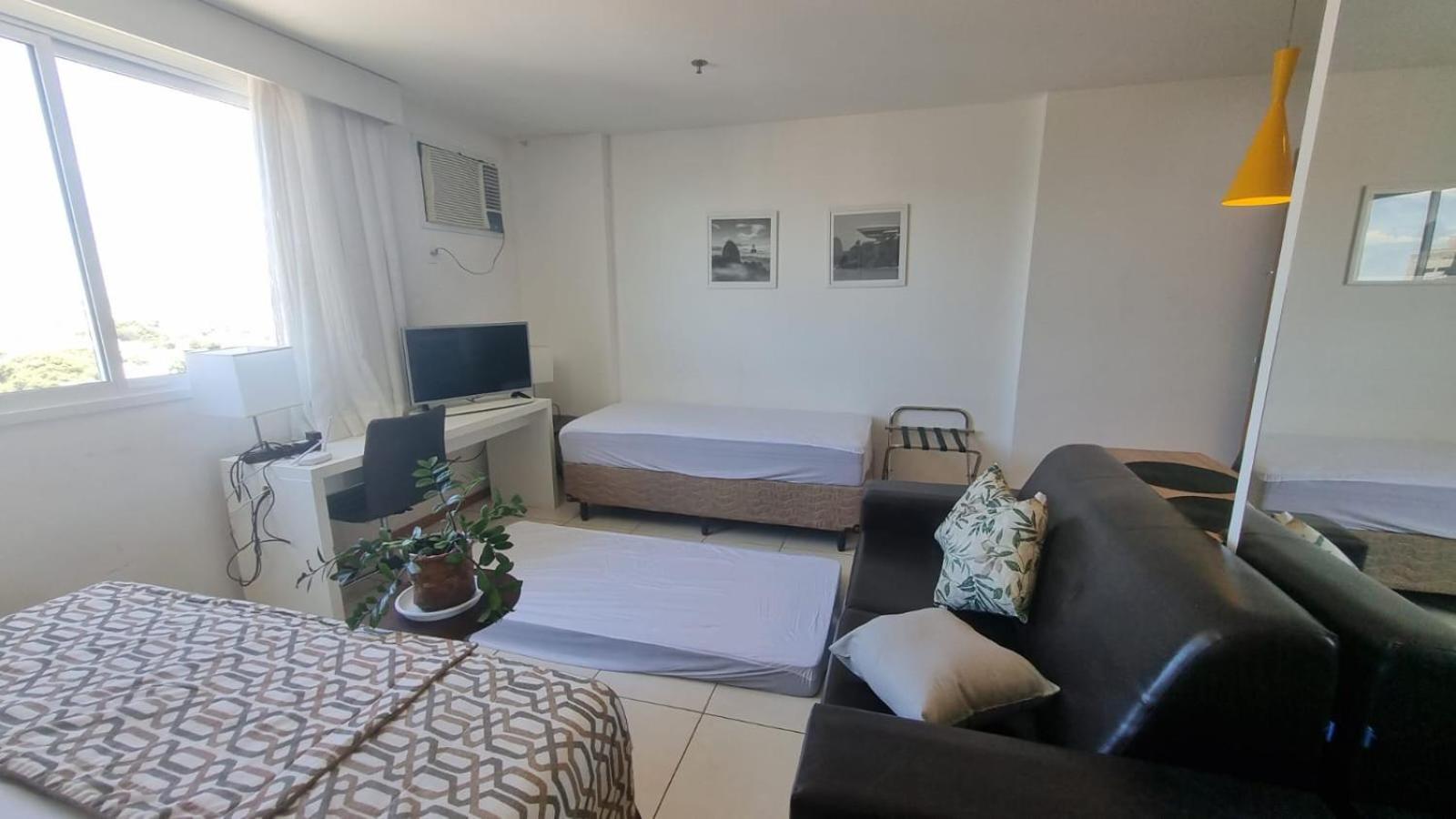 Studio Apartment - Photo 17