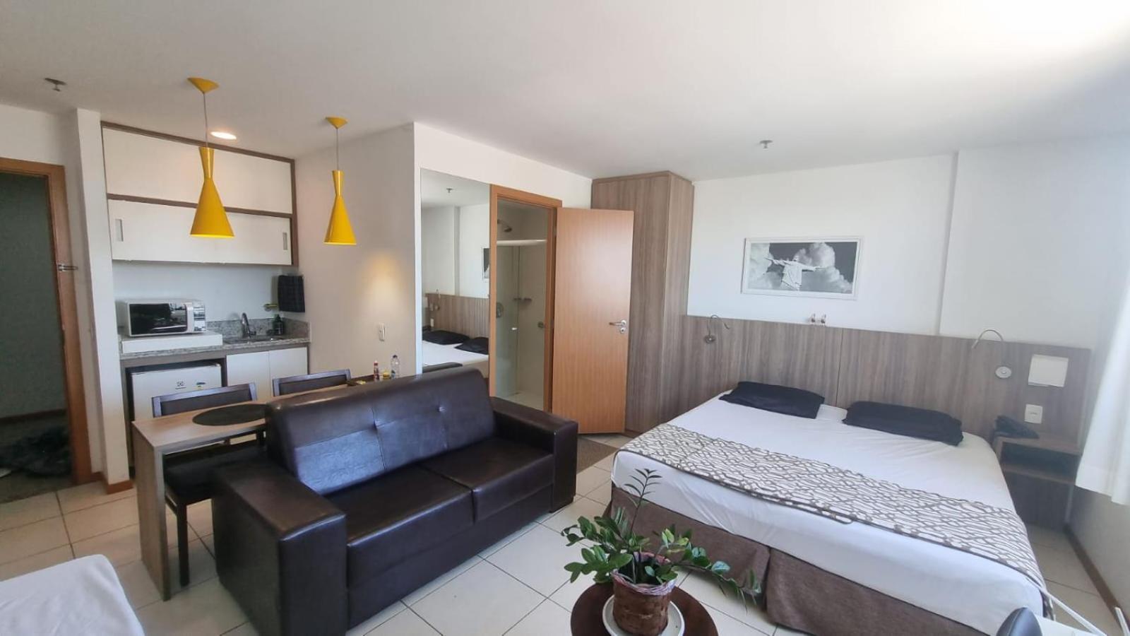 Studio Apartment - Photo 22