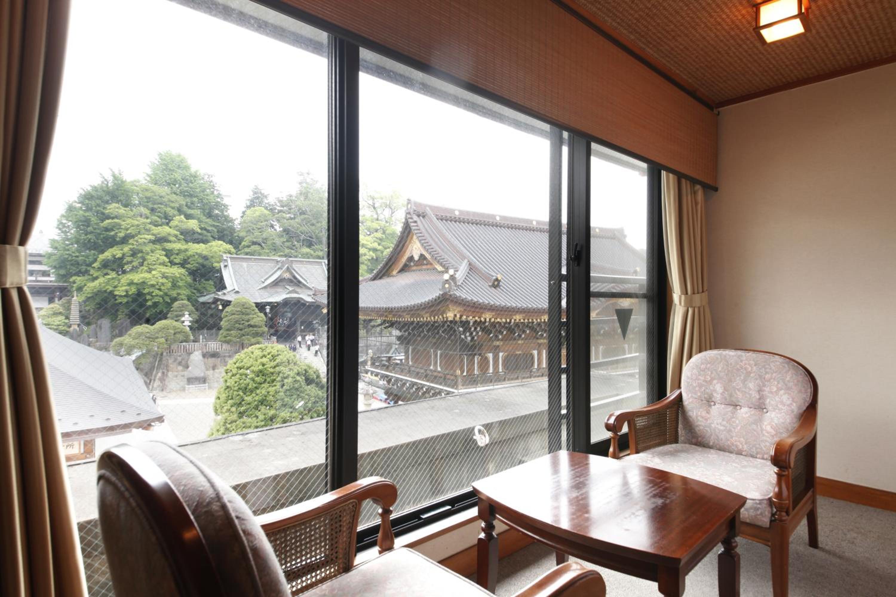Deluxe Japanese-Style Room with Private Bathroom - Naritasan Temple View photo 3