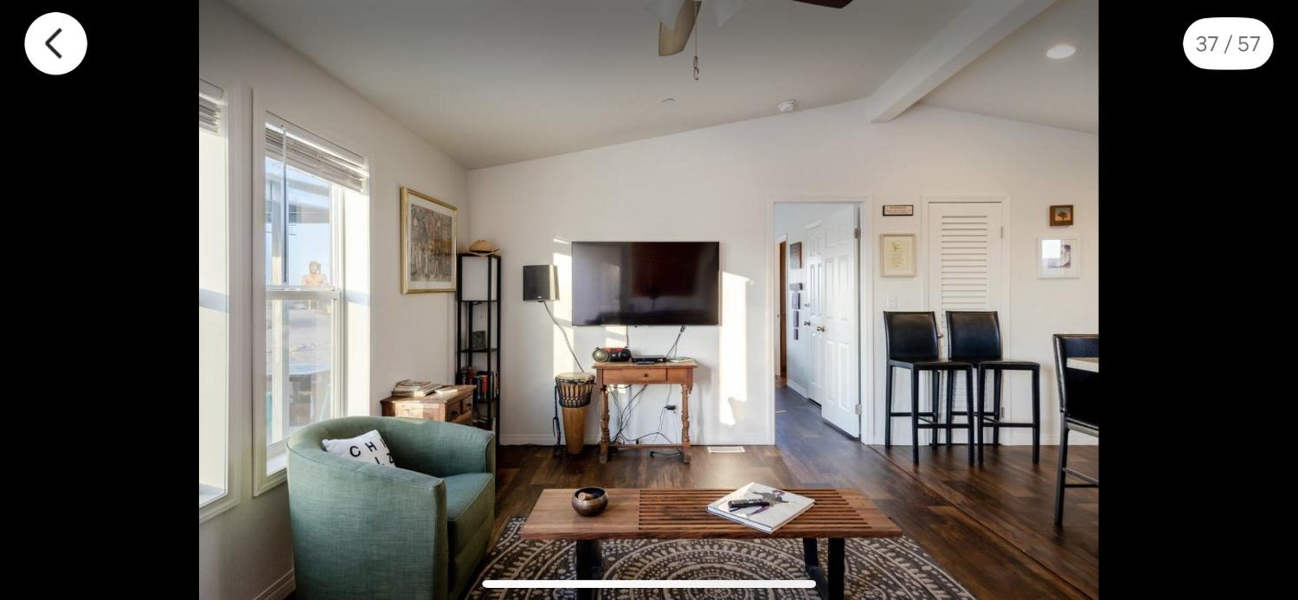 One-Bedroom House photo 3