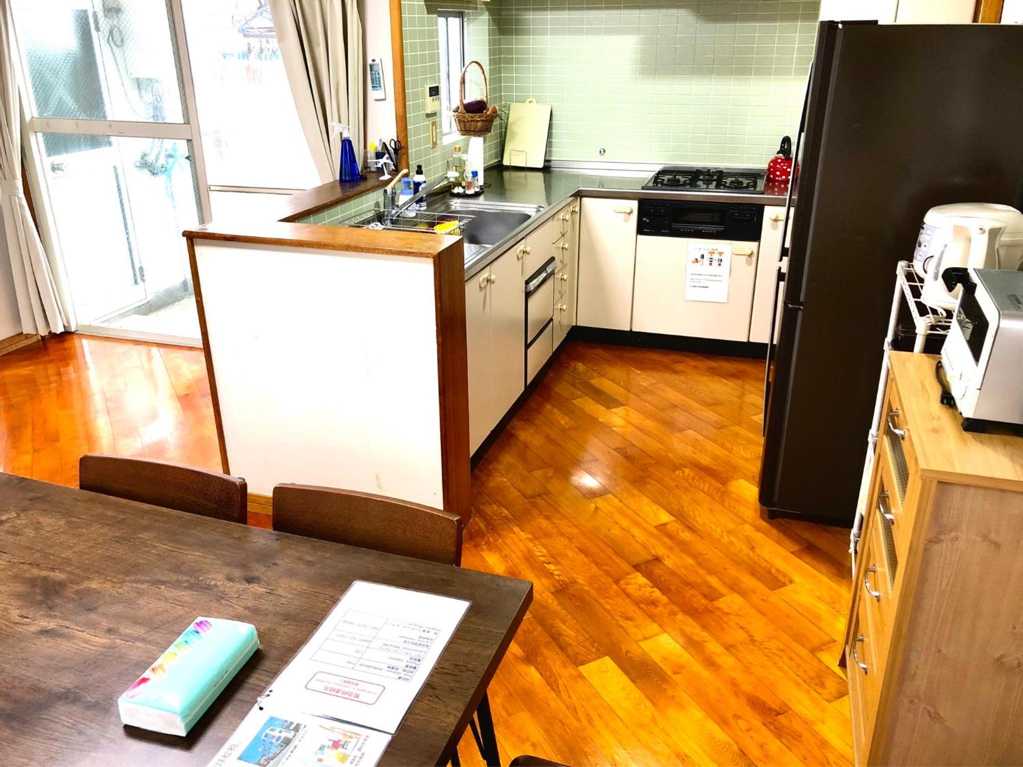 Three-Bedroom Apartment - Photo 5