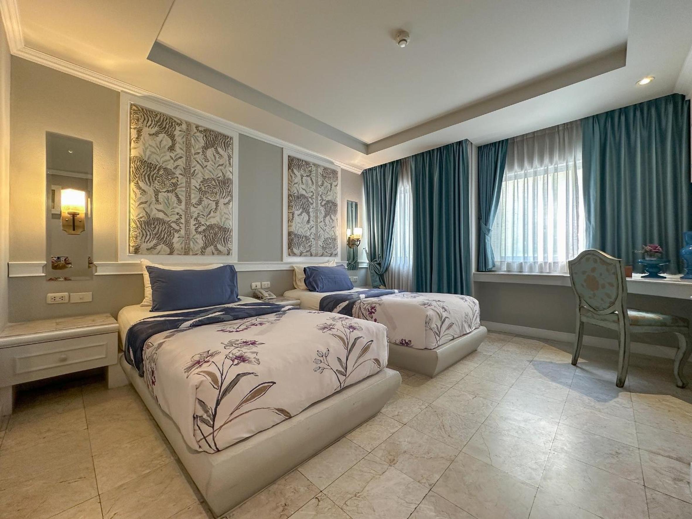 Superior Twin Room
