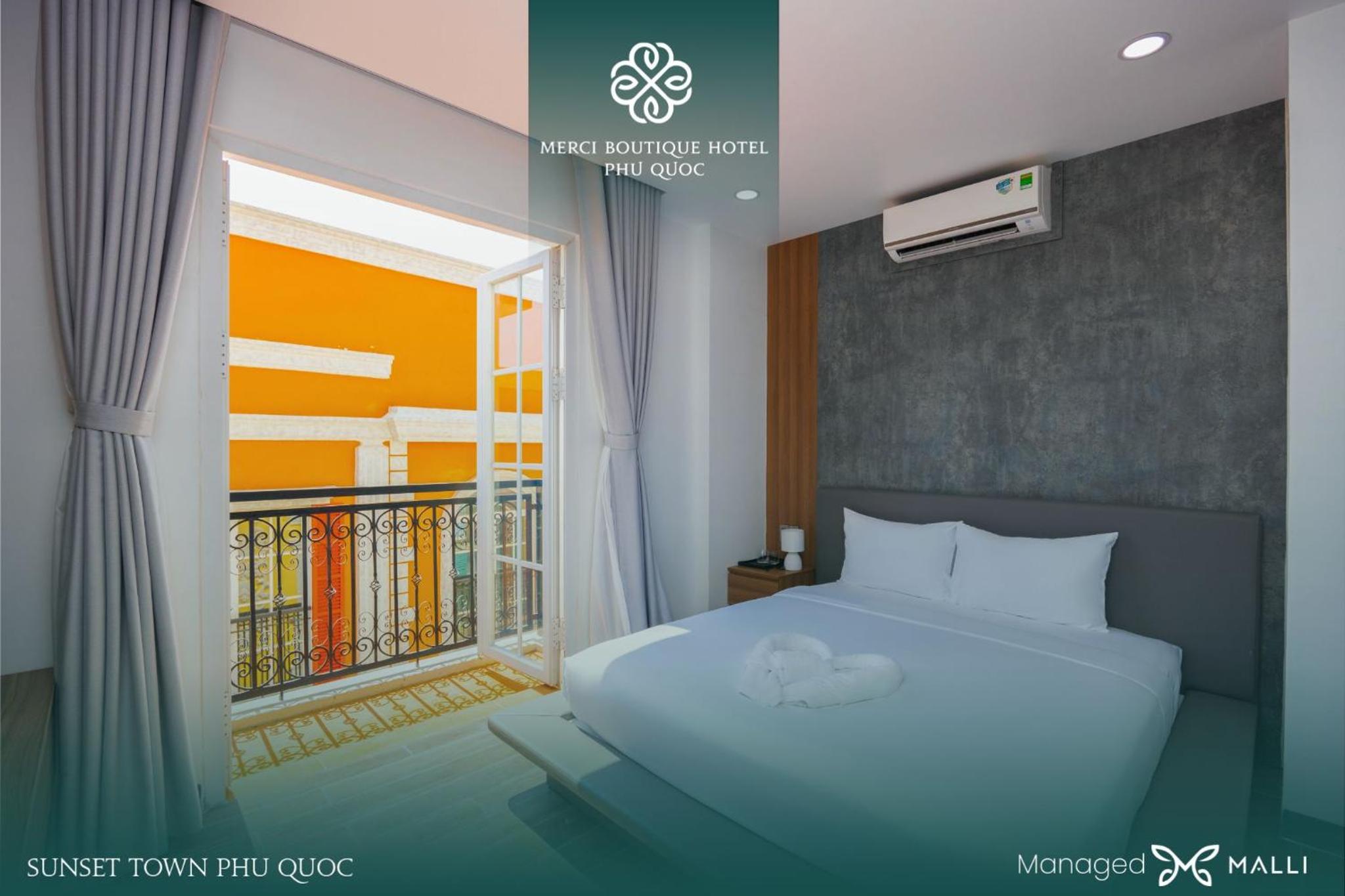 Junior Suite with Balcony - Photo 2