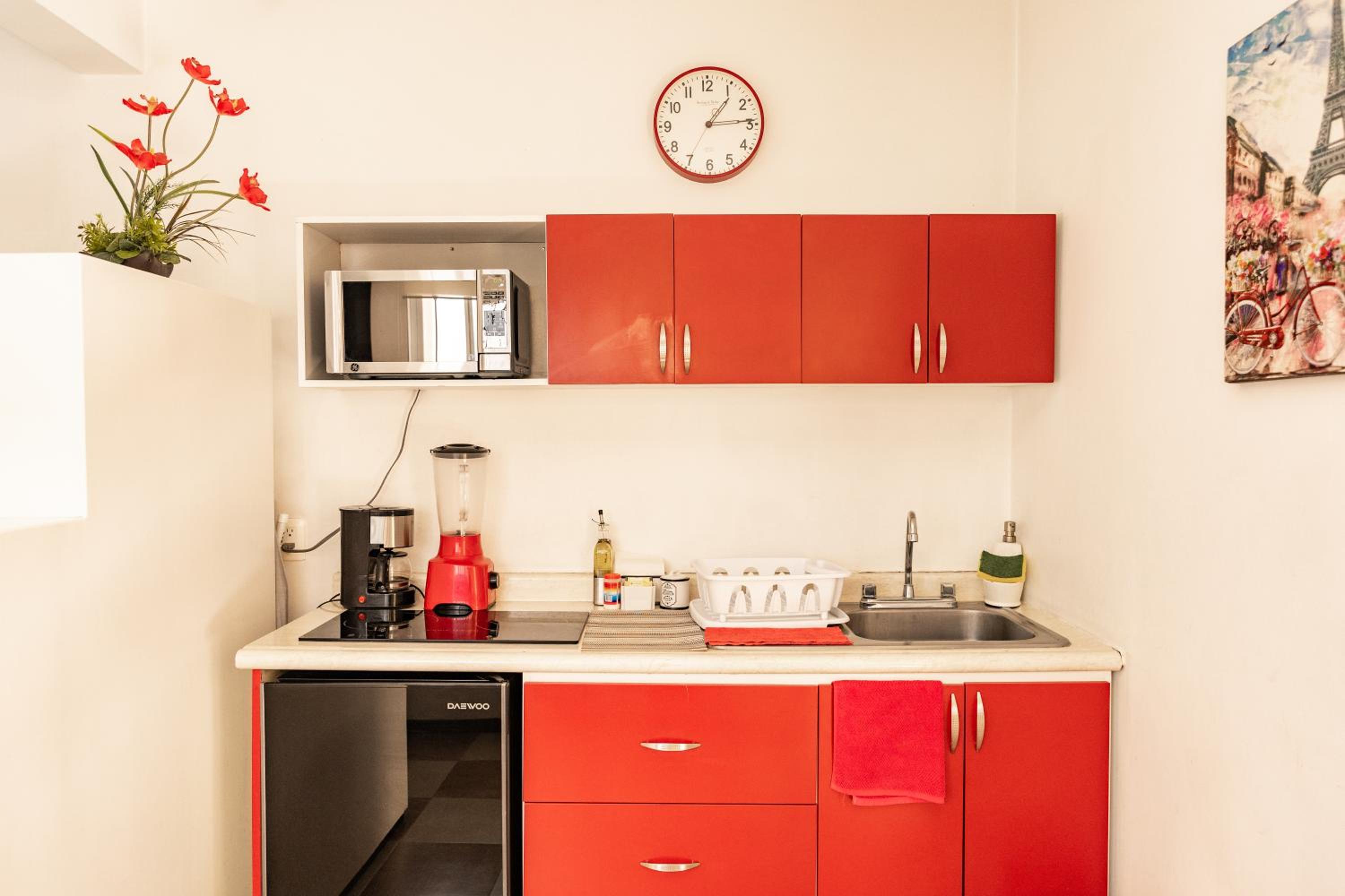 Apartment - Ground Floor - Photo 2