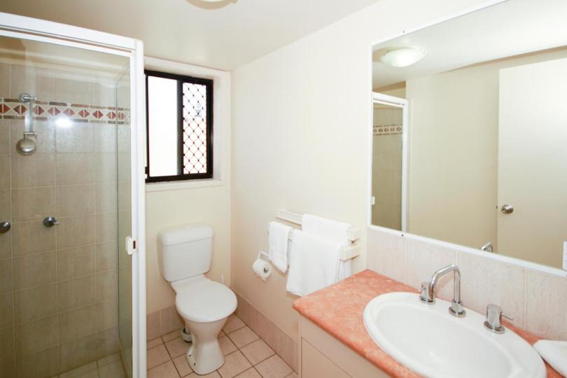 One-Bedroom Apartment - Photo 4