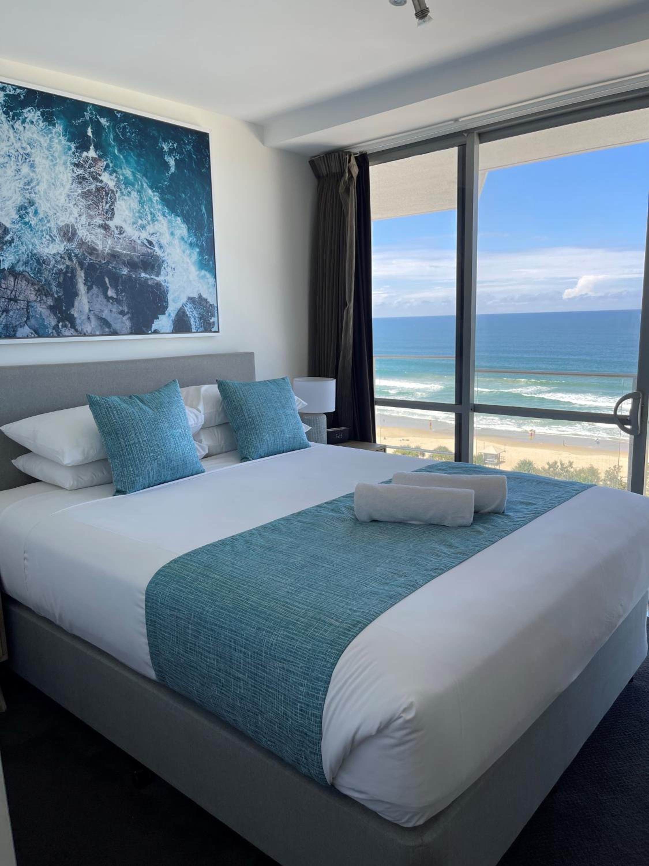 2 Bedroom Superior Ocean View, Tower I - Photo 9