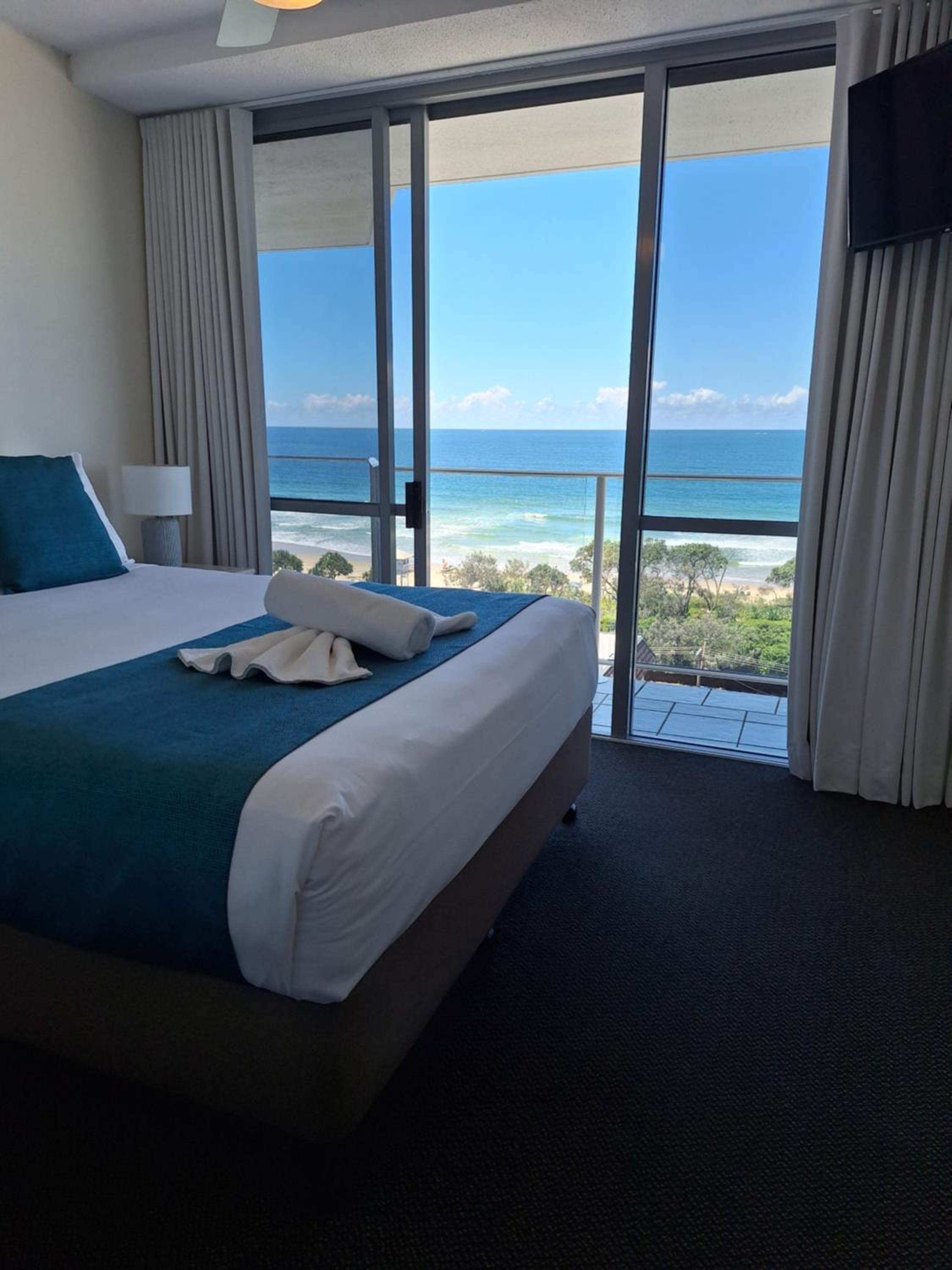 2 Bedroom Superior Ocean View, Tower I - Photo 8