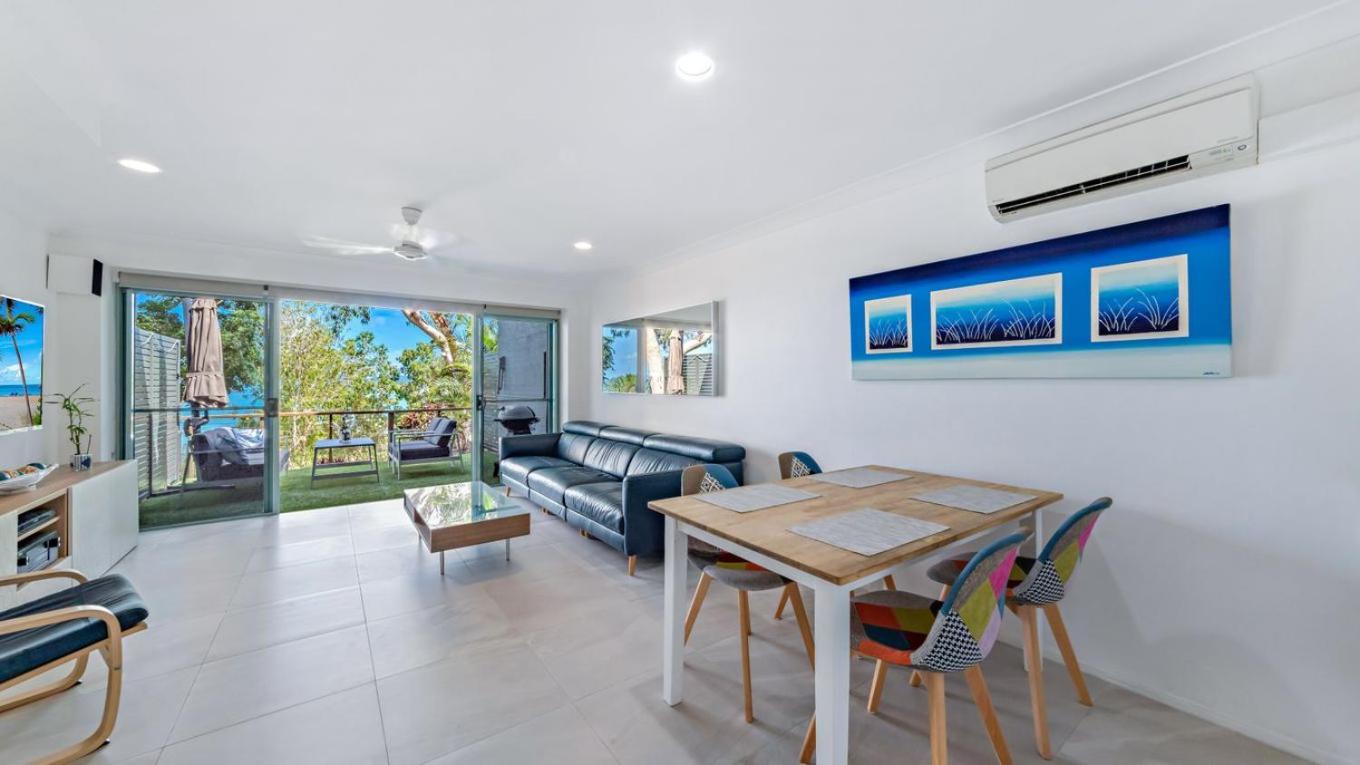 Two-Bedroom Apartment -Sunset Waters 16