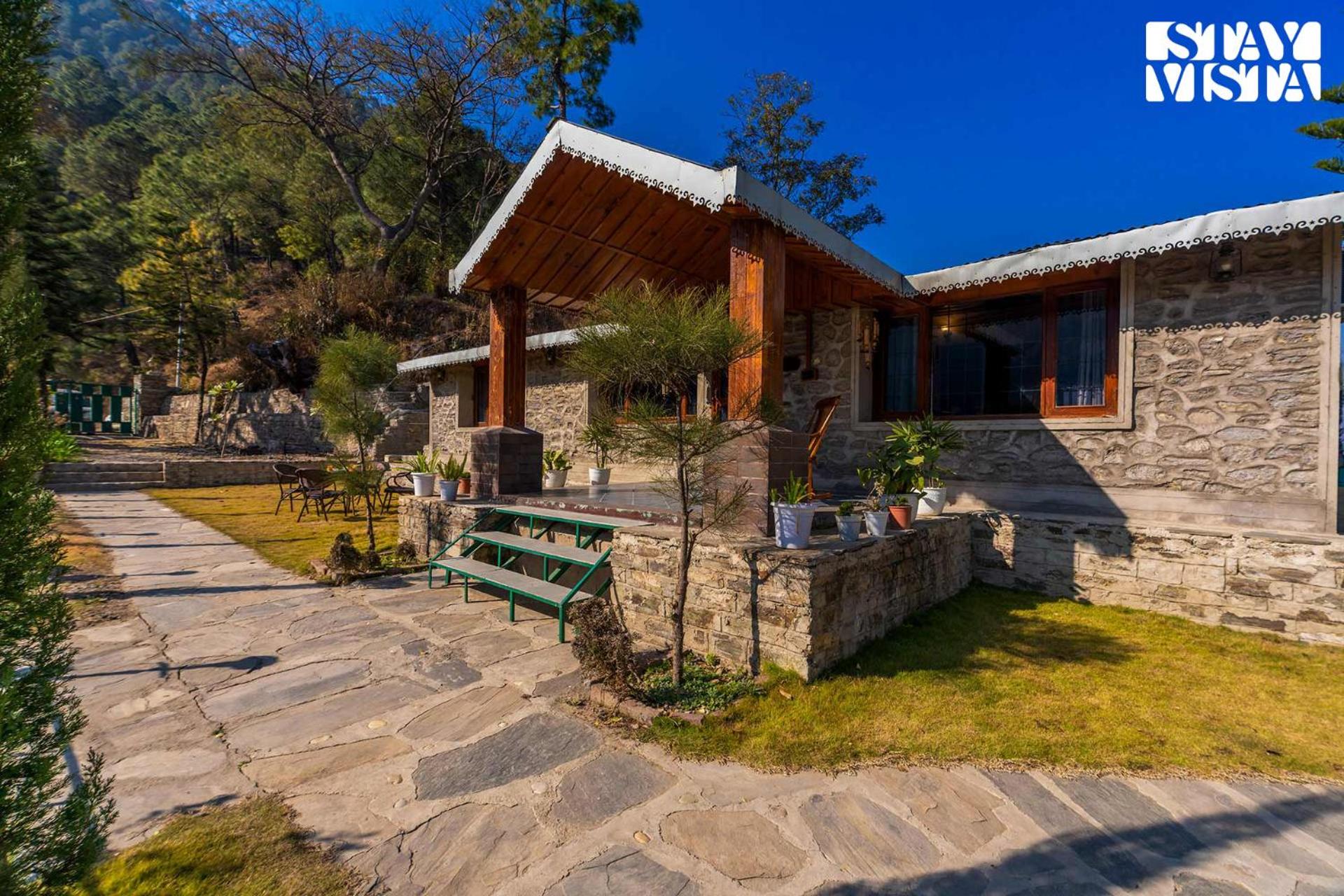 Three-Bedroom Villa photo 2