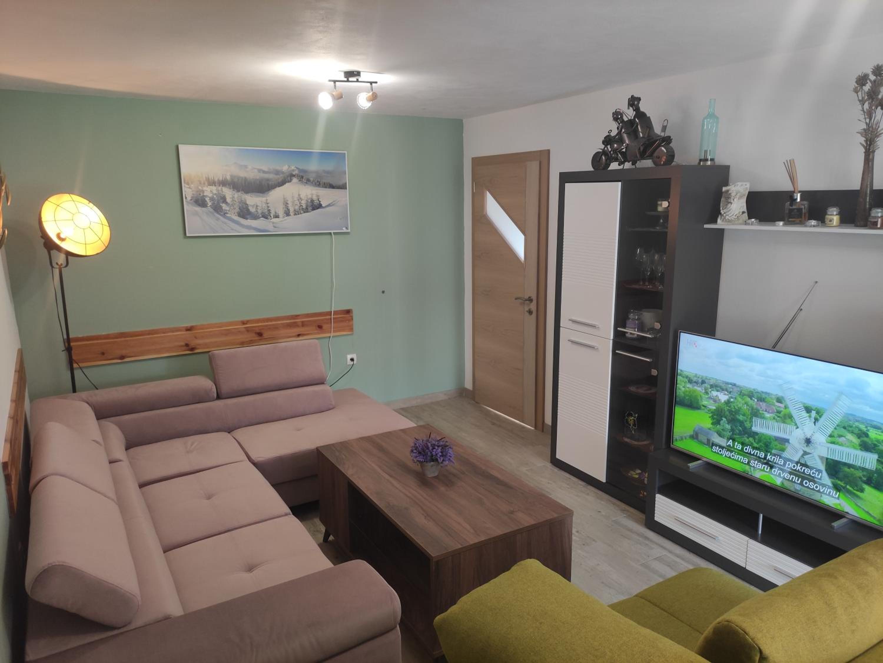 Three-Bedroom Villa - Photo 9