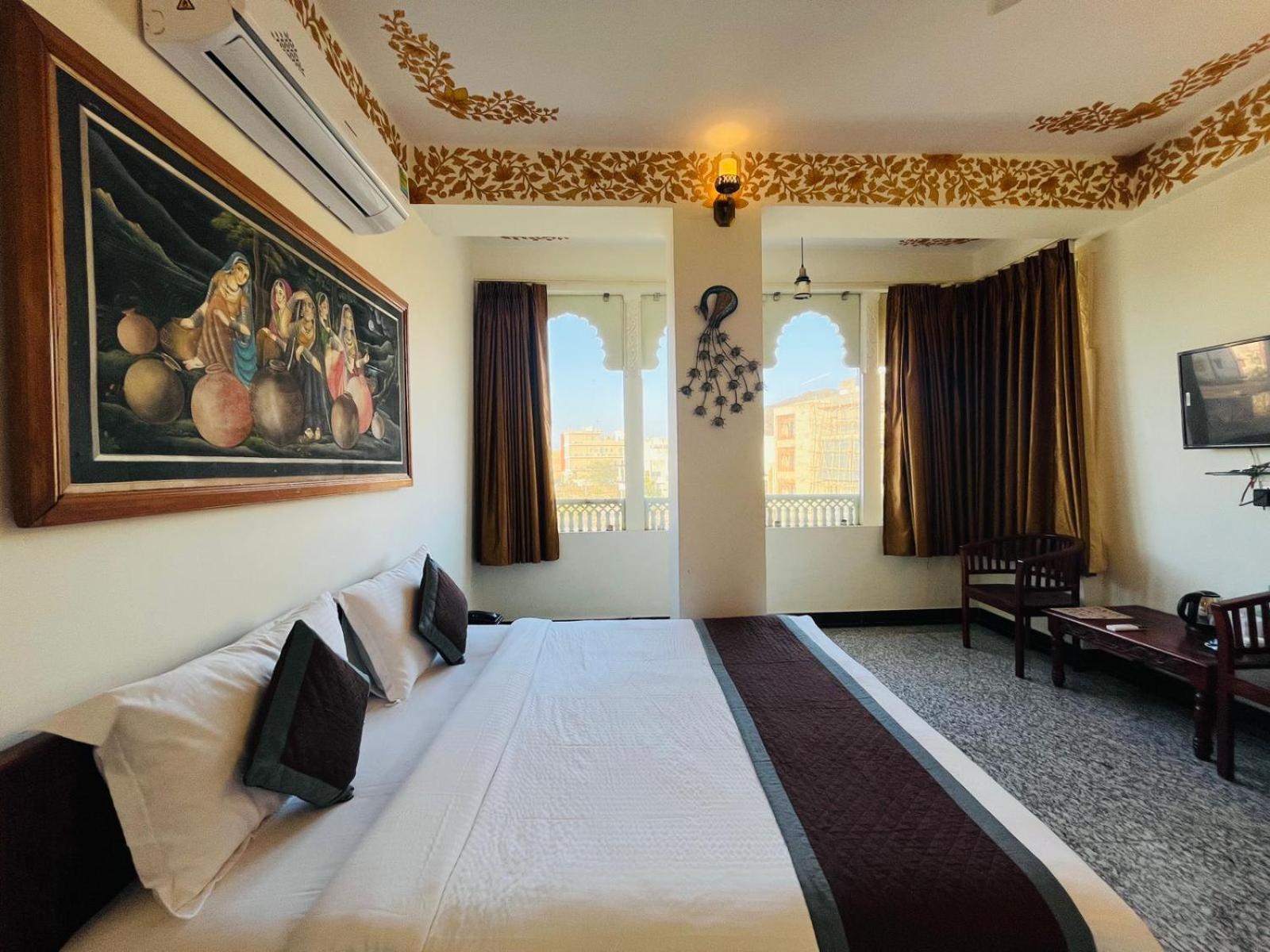 King Room with Lake View photo 3