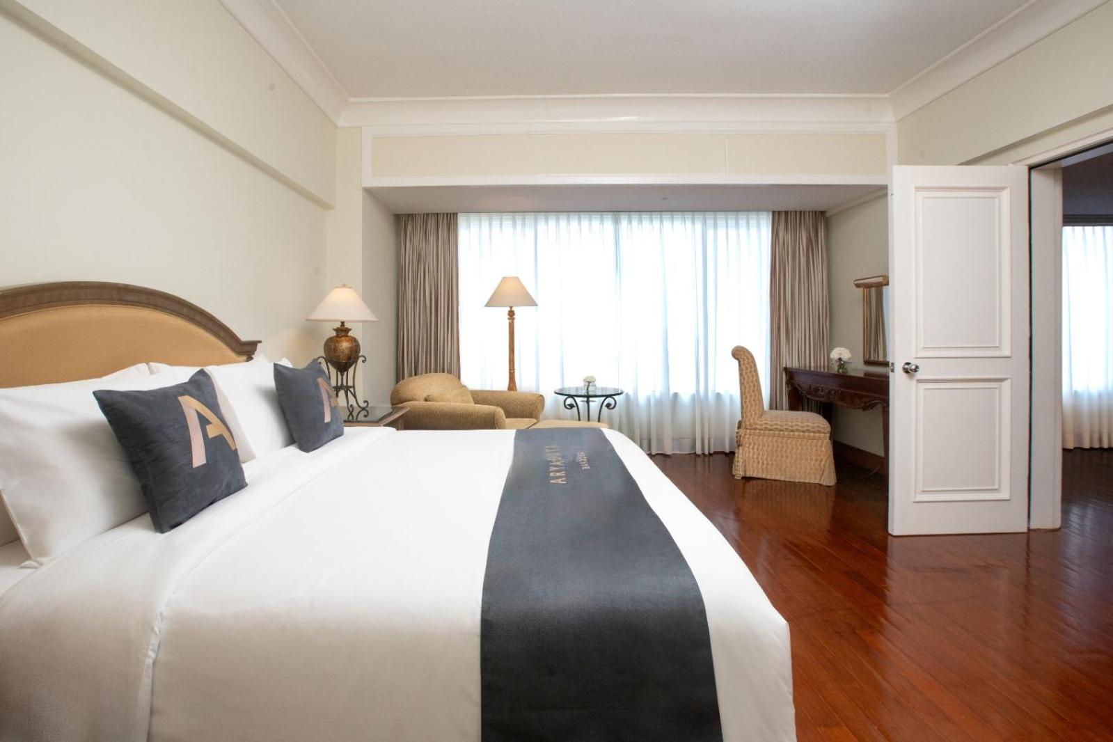 Ambassador Suite - Photo 1