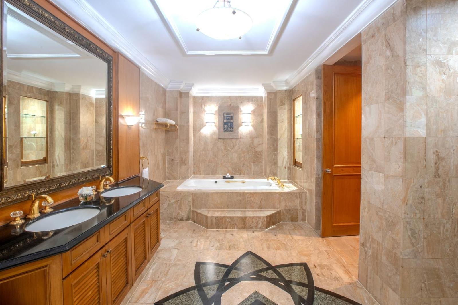Aryaduta Suite - Photo 3