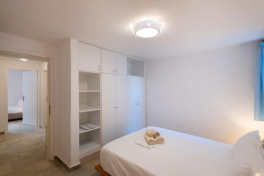 Two-Bedroom House photo 3