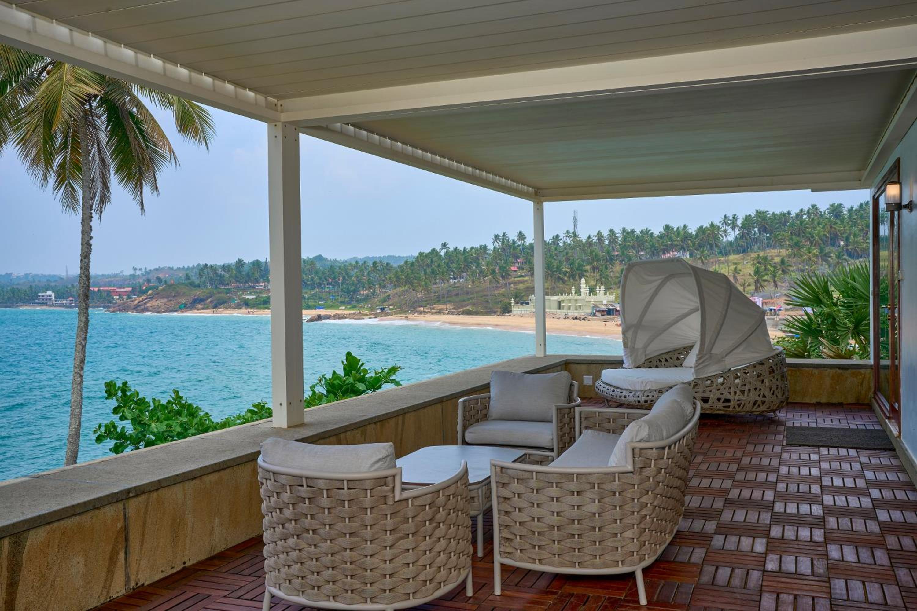 Ocean View Suite - Photo 2