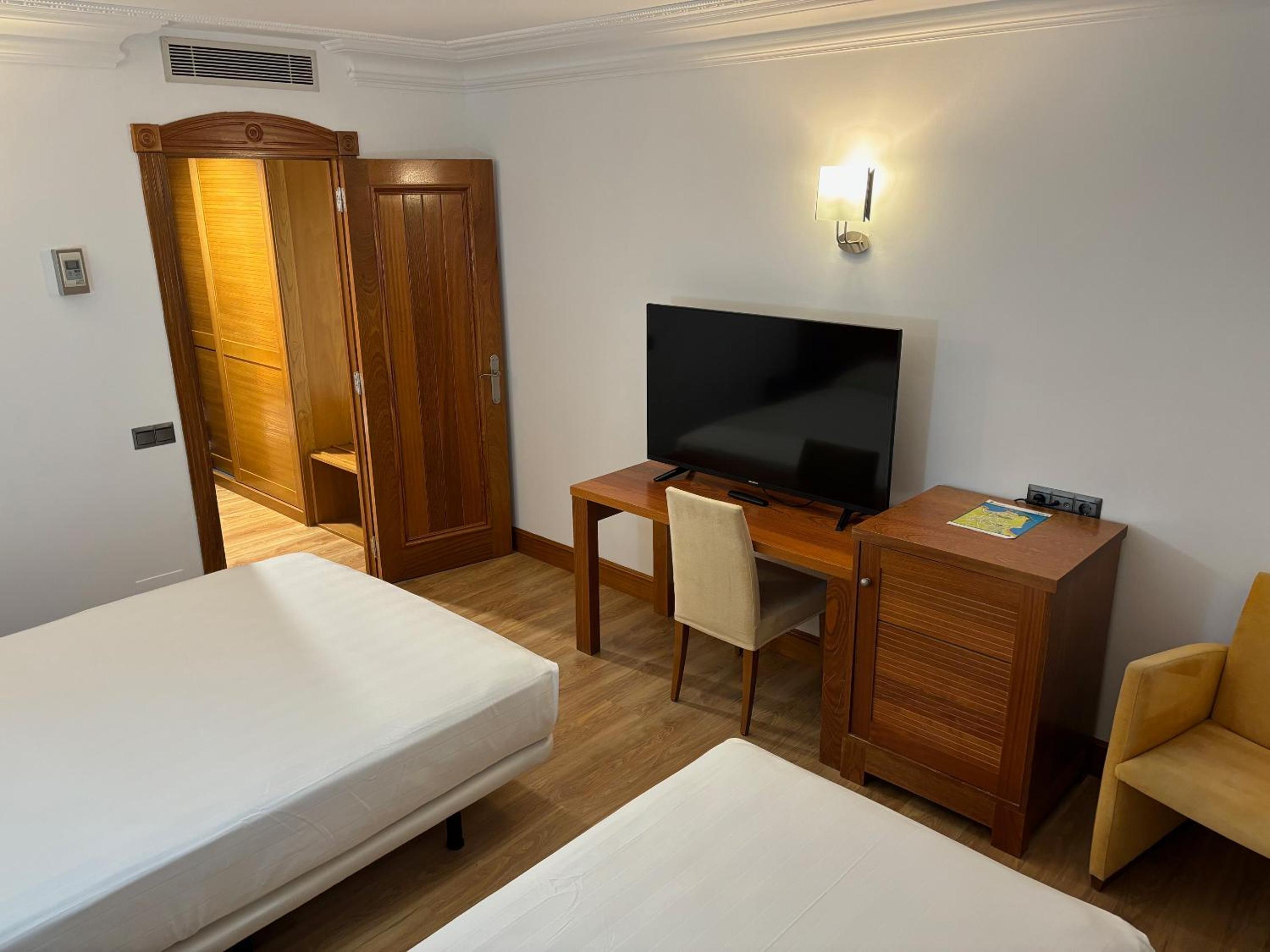 Habitación Doble con Cama Supletoria