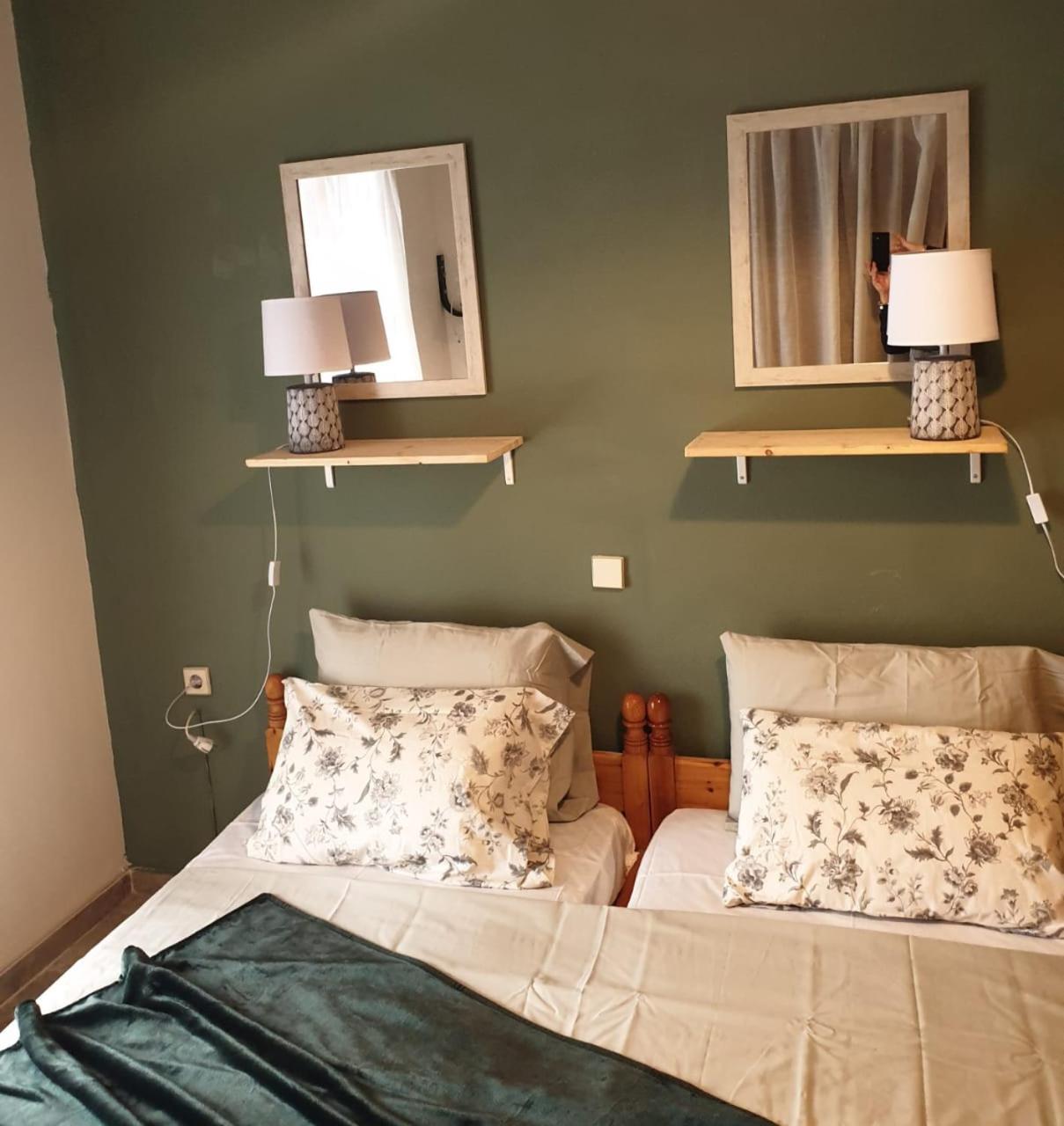 Four-Bedroom House photo 1