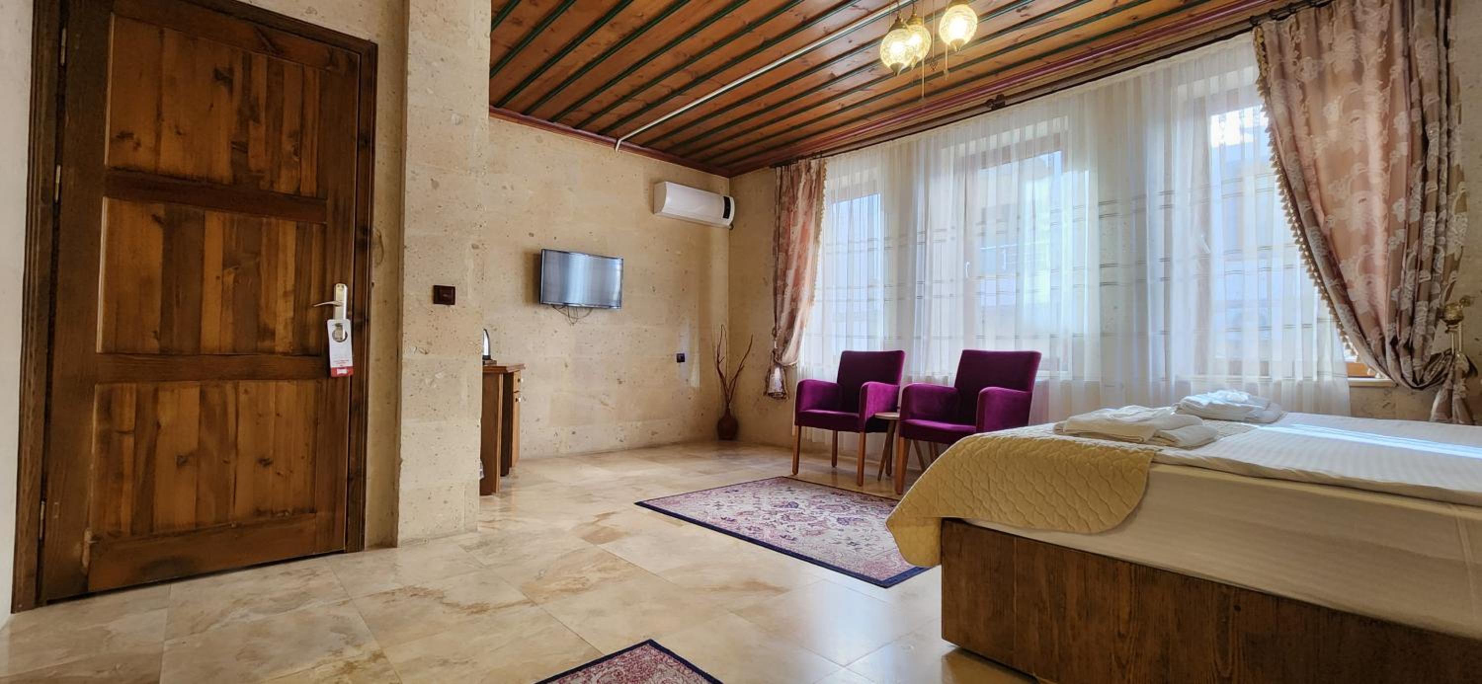 Deluxe Double Room - Photo 5