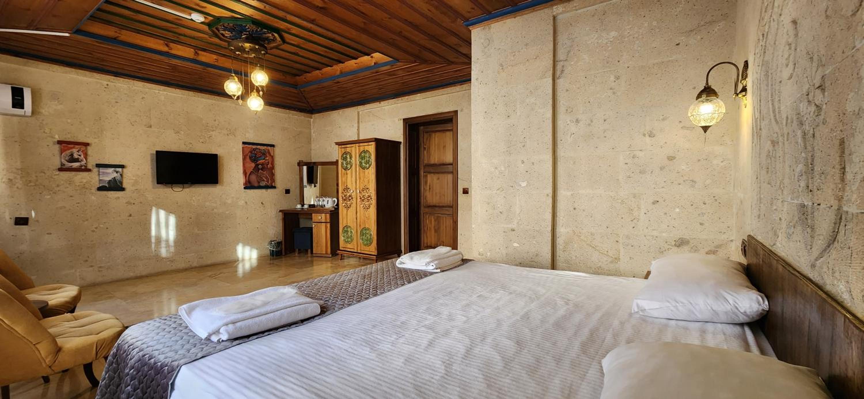 Deluxe Double Room - Photo 6